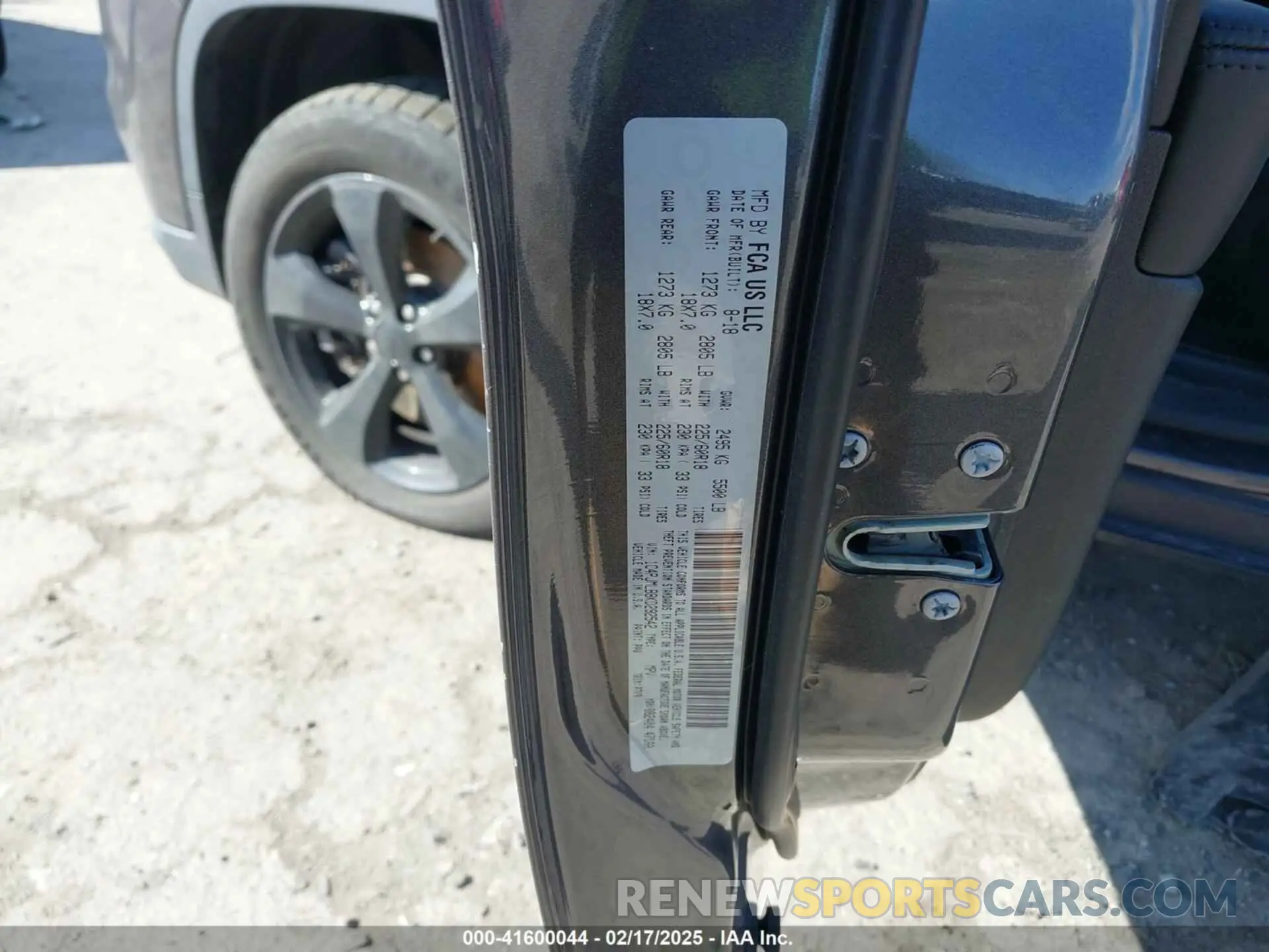 9 Фотография поврежденного автомобиля 1C4PJMLB8KD292542 JEEP CHEROKEE 2019