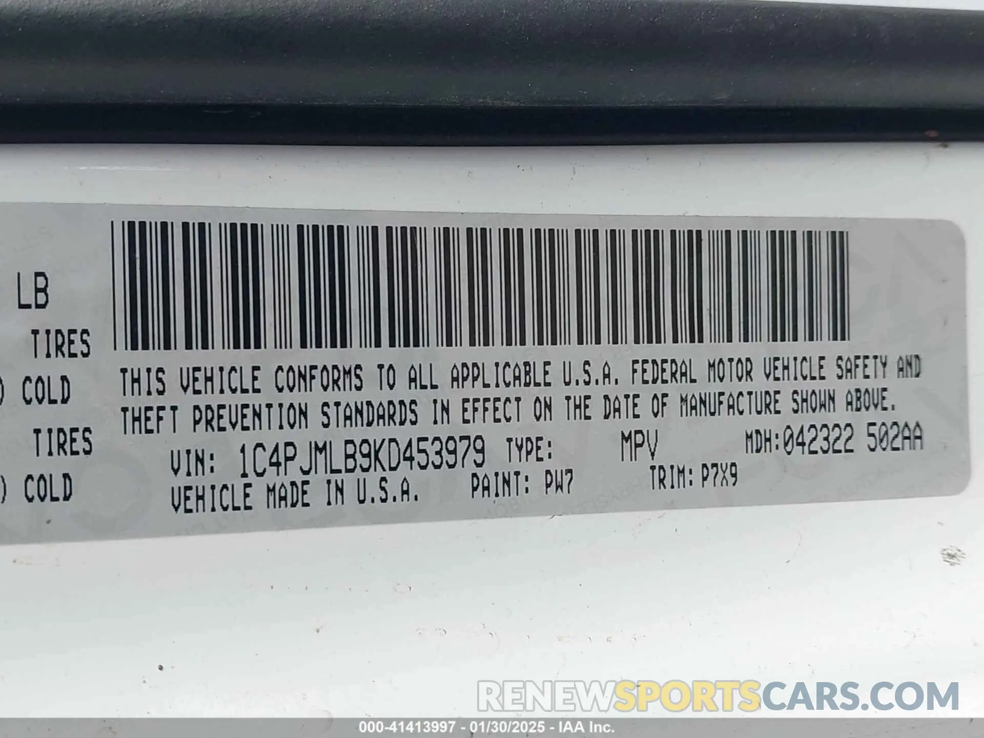 9 Photograph of a damaged car 1C4PJMLB9KD453979 JEEP CHEROKEE 2019