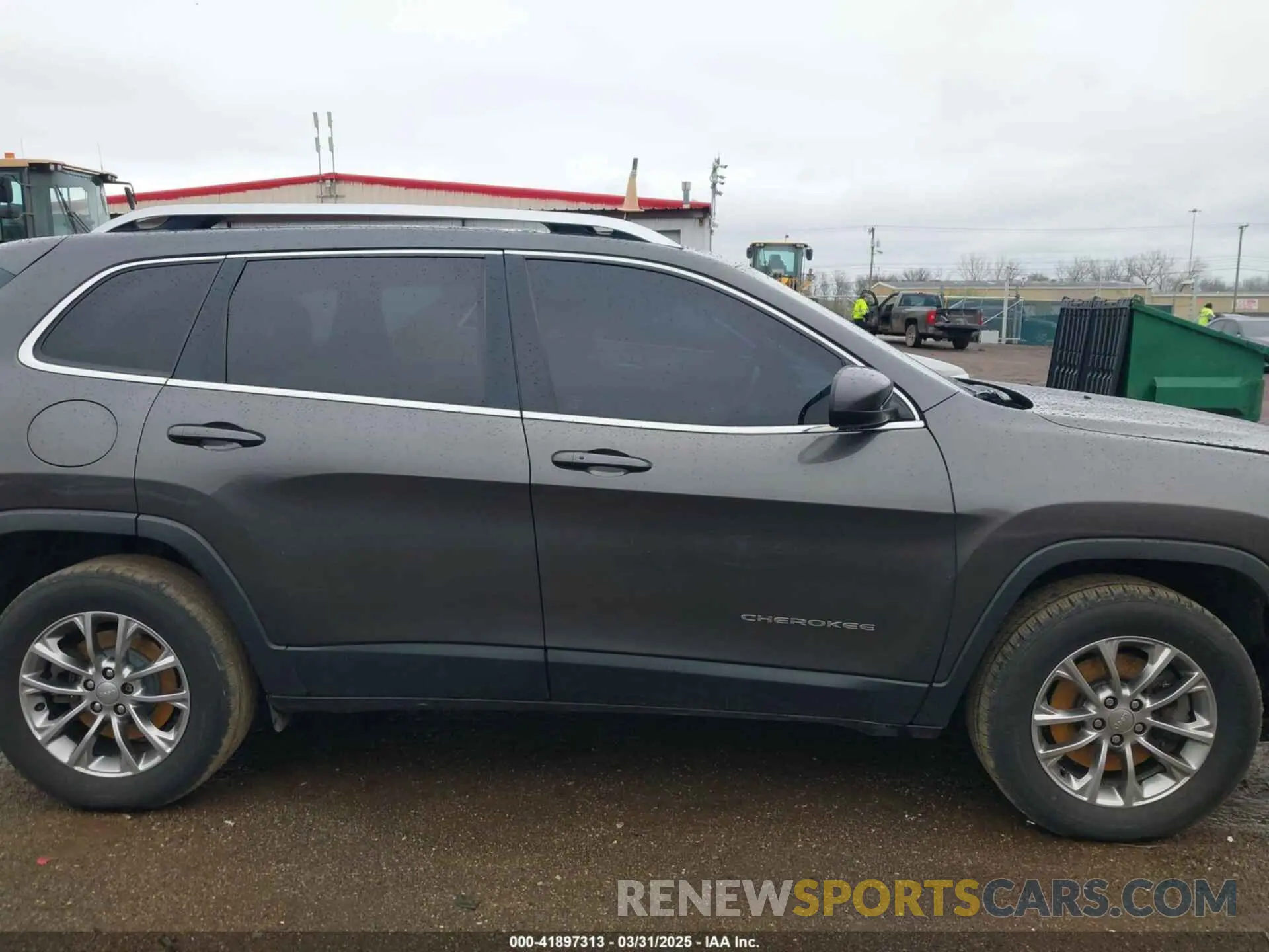 13 Photograph of a damaged car 1C4PJMLBXKD162570 JEEP CHEROKEE 2019