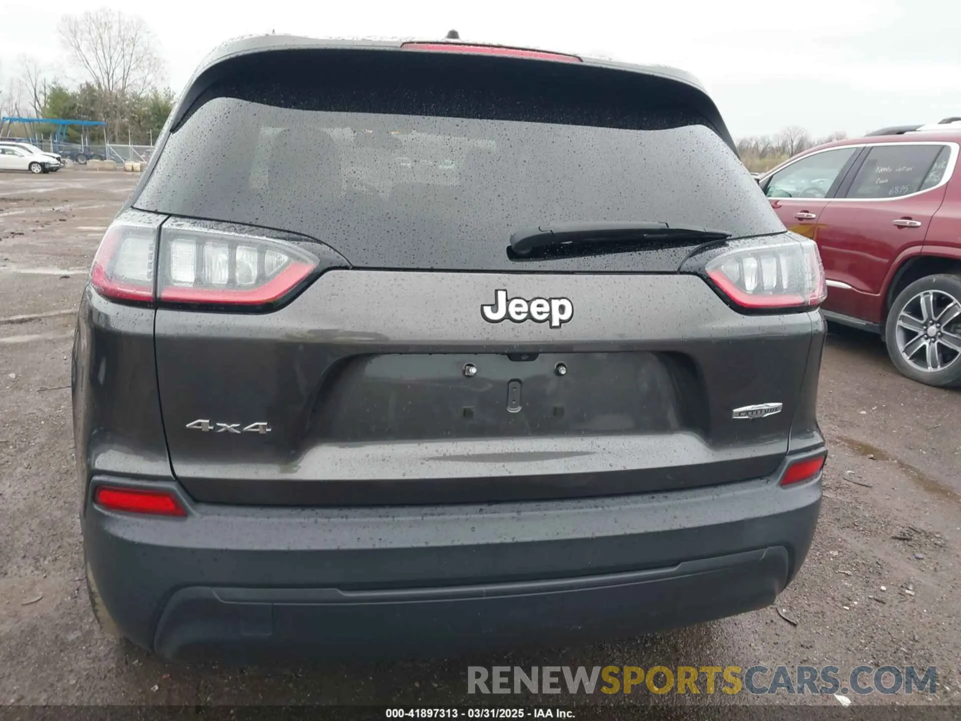 16 Photograph of a damaged car 1C4PJMLBXKD162570 JEEP CHEROKEE 2019