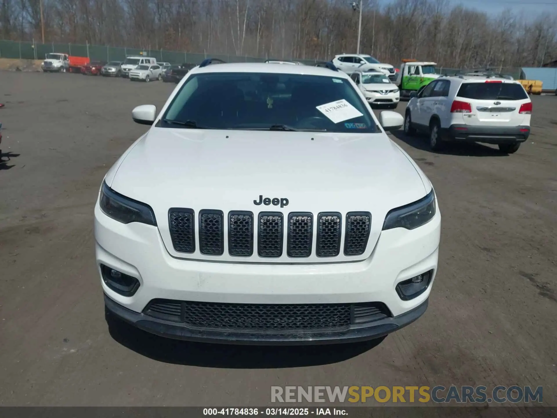 12 Photograph of a damaged car 1C4PJMLBXKD472248 JEEP CHEROKEE 2019