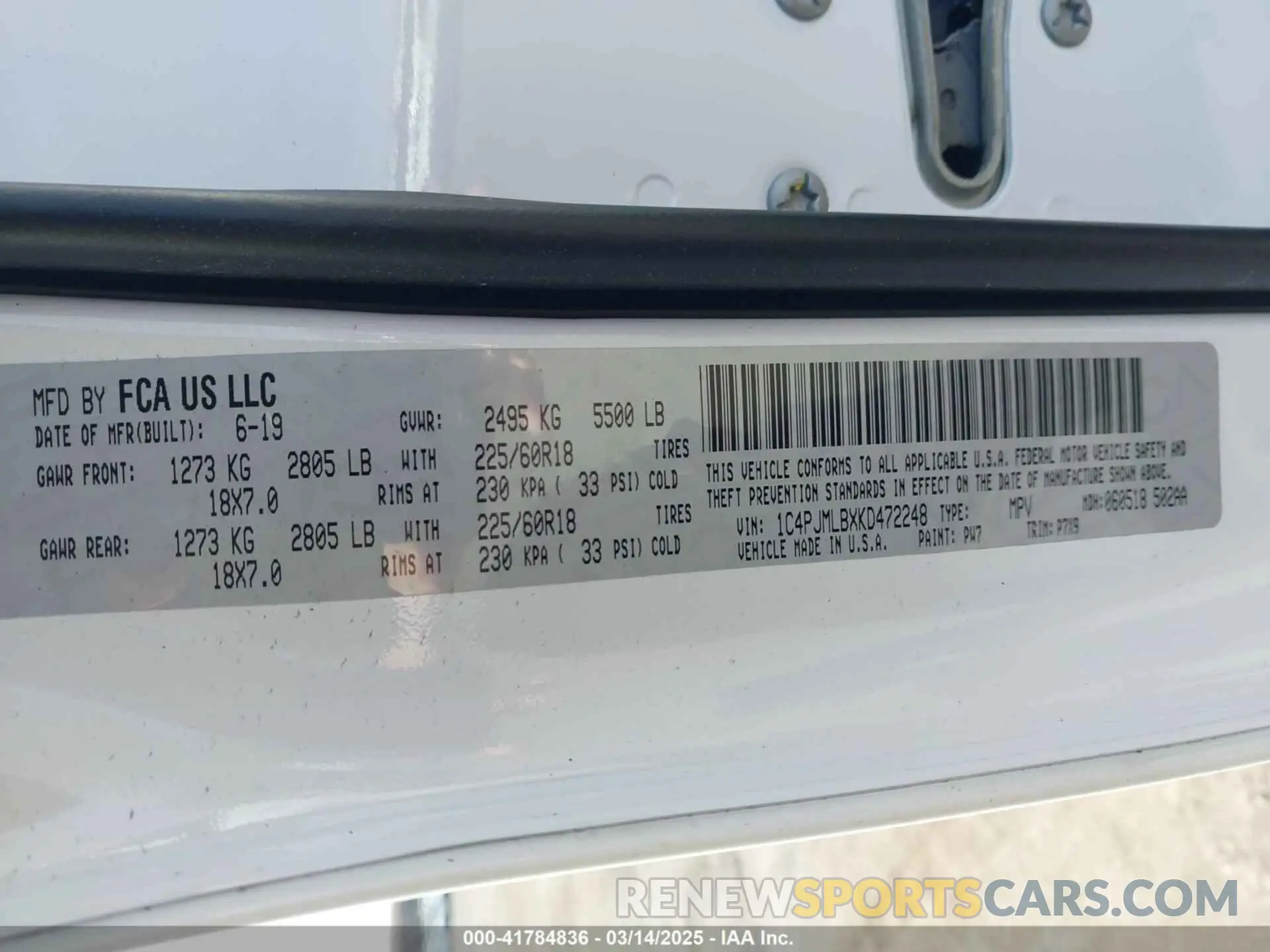 9 Photograph of a damaged car 1C4PJMLBXKD472248 JEEP CHEROKEE 2019