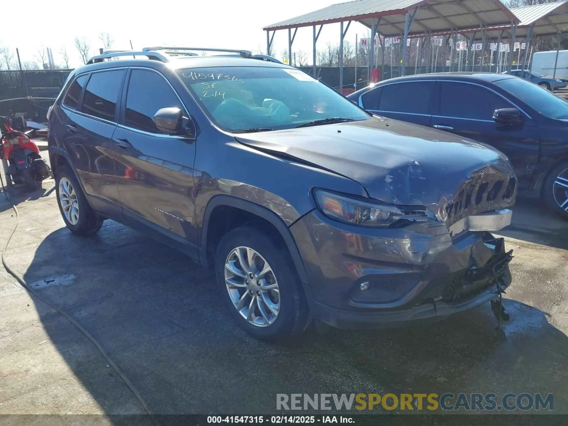 1 Photograph of a damaged car 1C4PJMLN7KD194094 JEEP CHEROKEE 2019