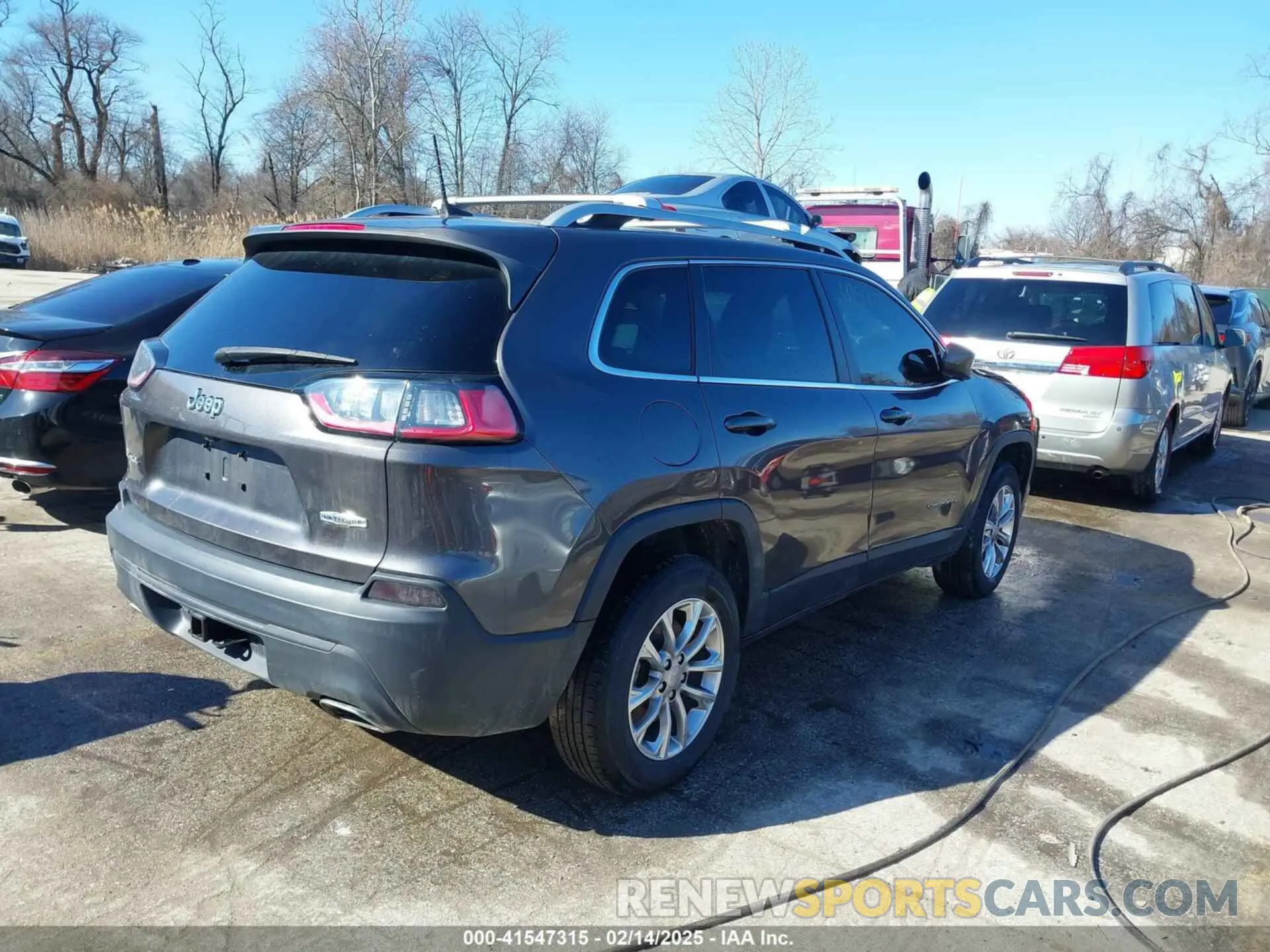 4 Photograph of a damaged car 1C4PJMLN7KD194094 JEEP CHEROKEE 2019