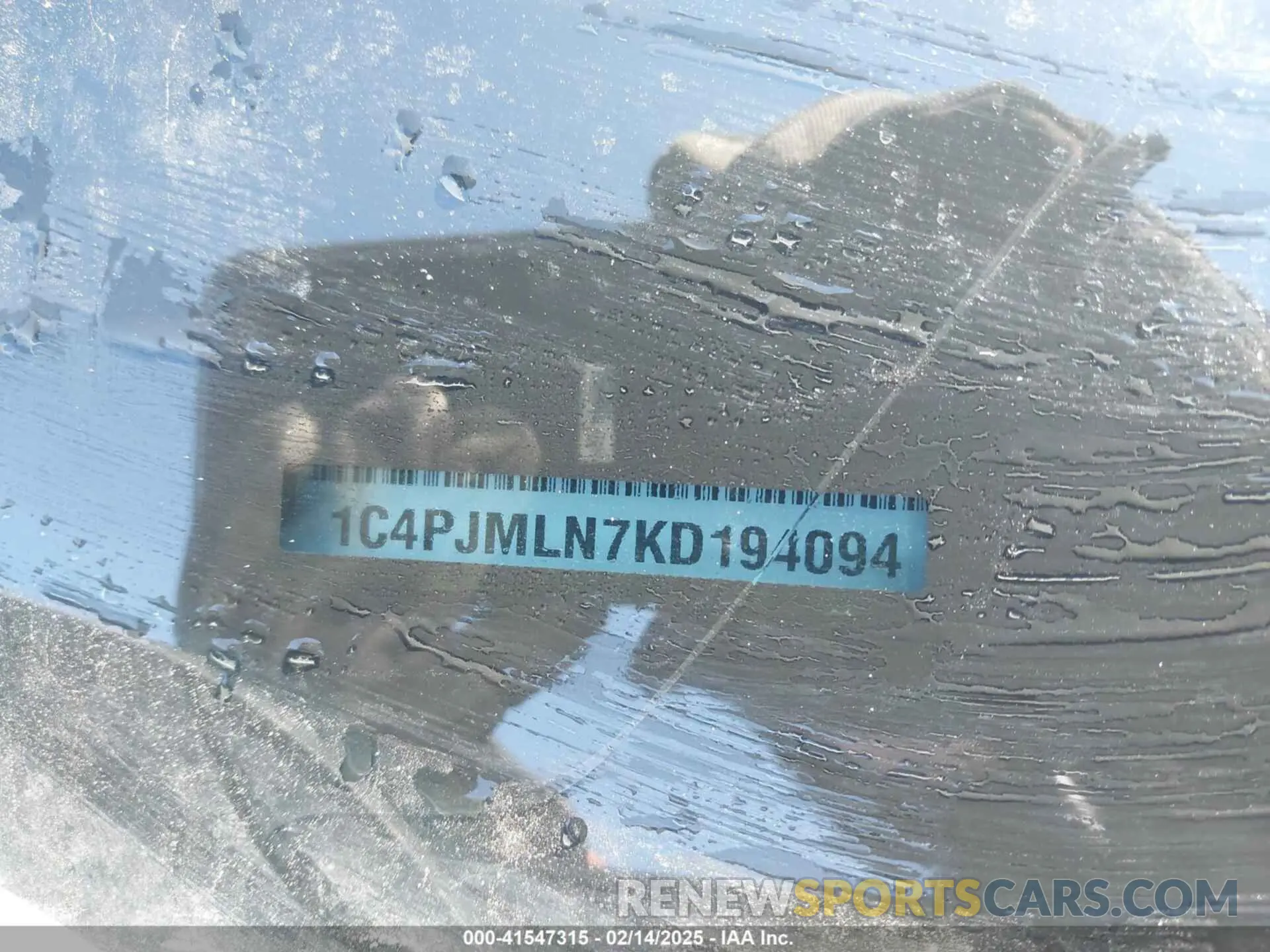 9 Photograph of a damaged car 1C4PJMLN7KD194094 JEEP CHEROKEE 2019