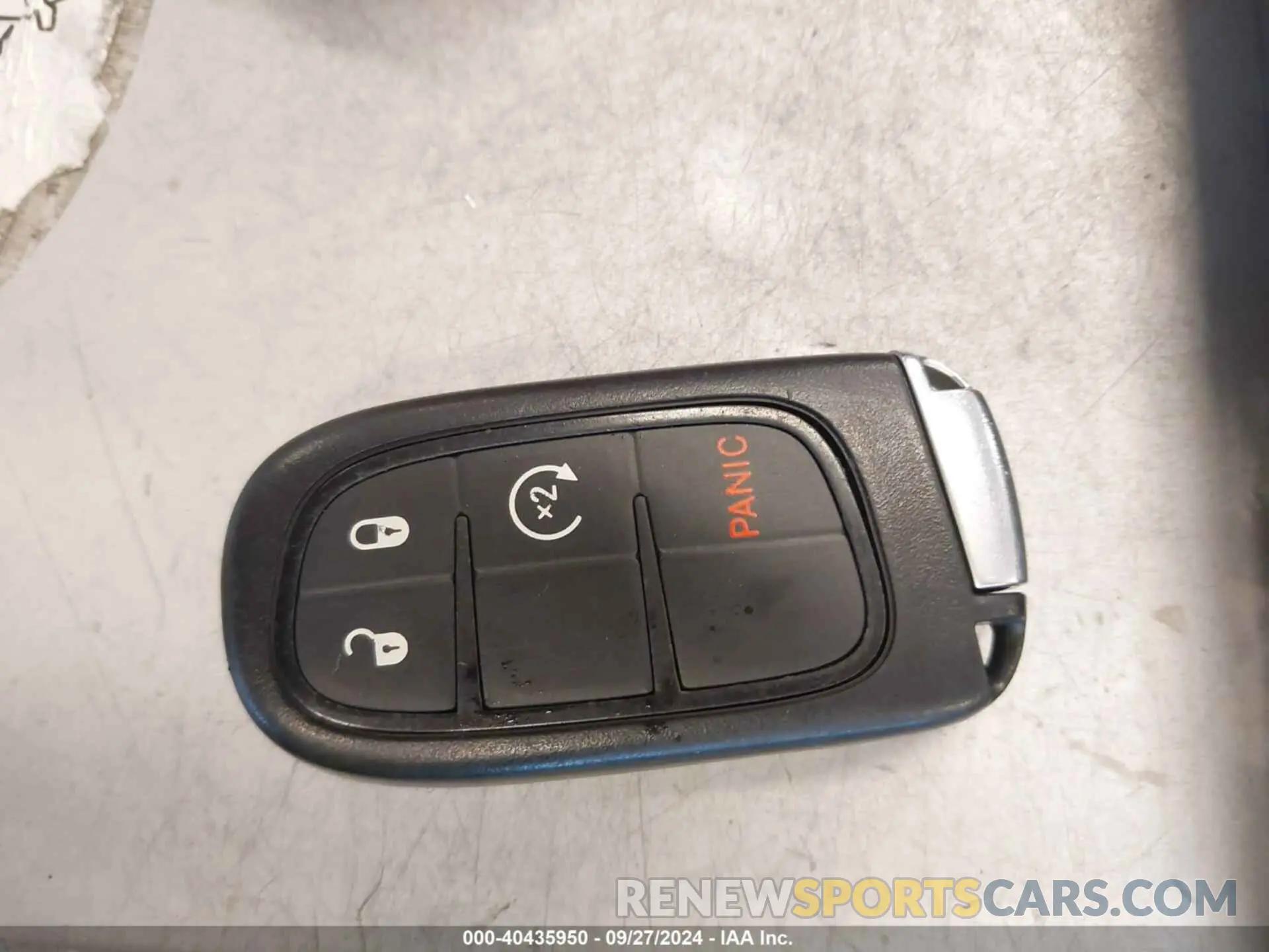 11 Photograph of a damaged car 1C4PJMLX0KD361879 JEEP CHEROKEE 2019