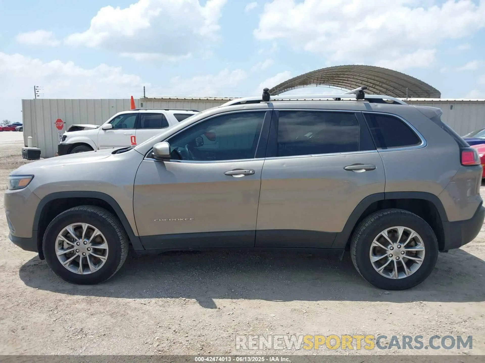 14 Фотография поврежденного автомобиля 1C4PJMLX3KD105008 JEEP CHEROKEE 2019