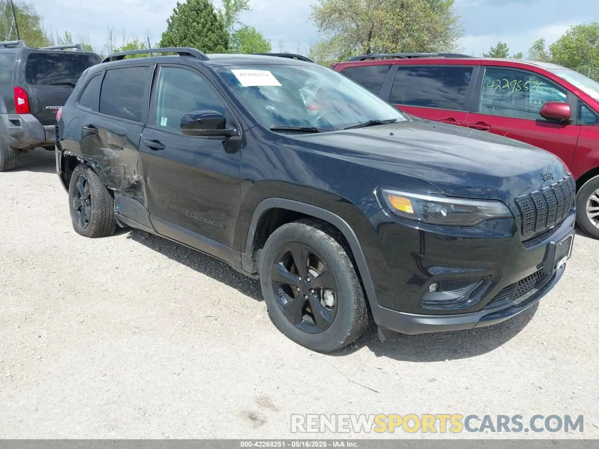 1 Photograph of a damaged car 1C4PJMLX3KD382922 JEEP CHEROKEE 2019