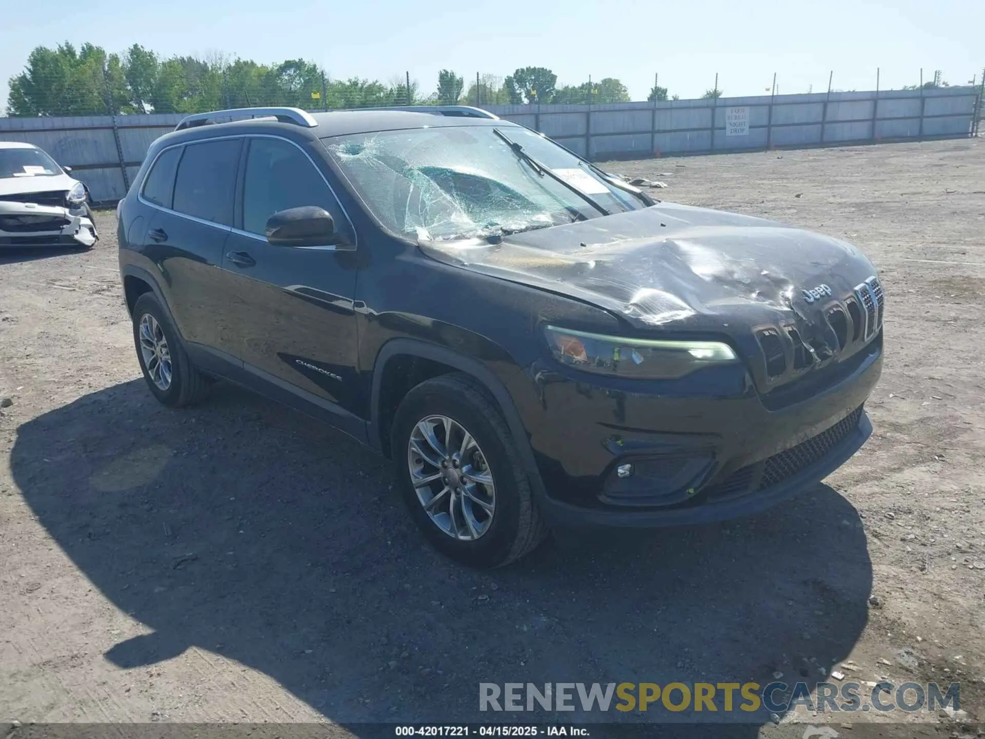 1 Photograph of a damaged car 1C4PJMLX4KD238263 JEEP CHEROKEE 2019