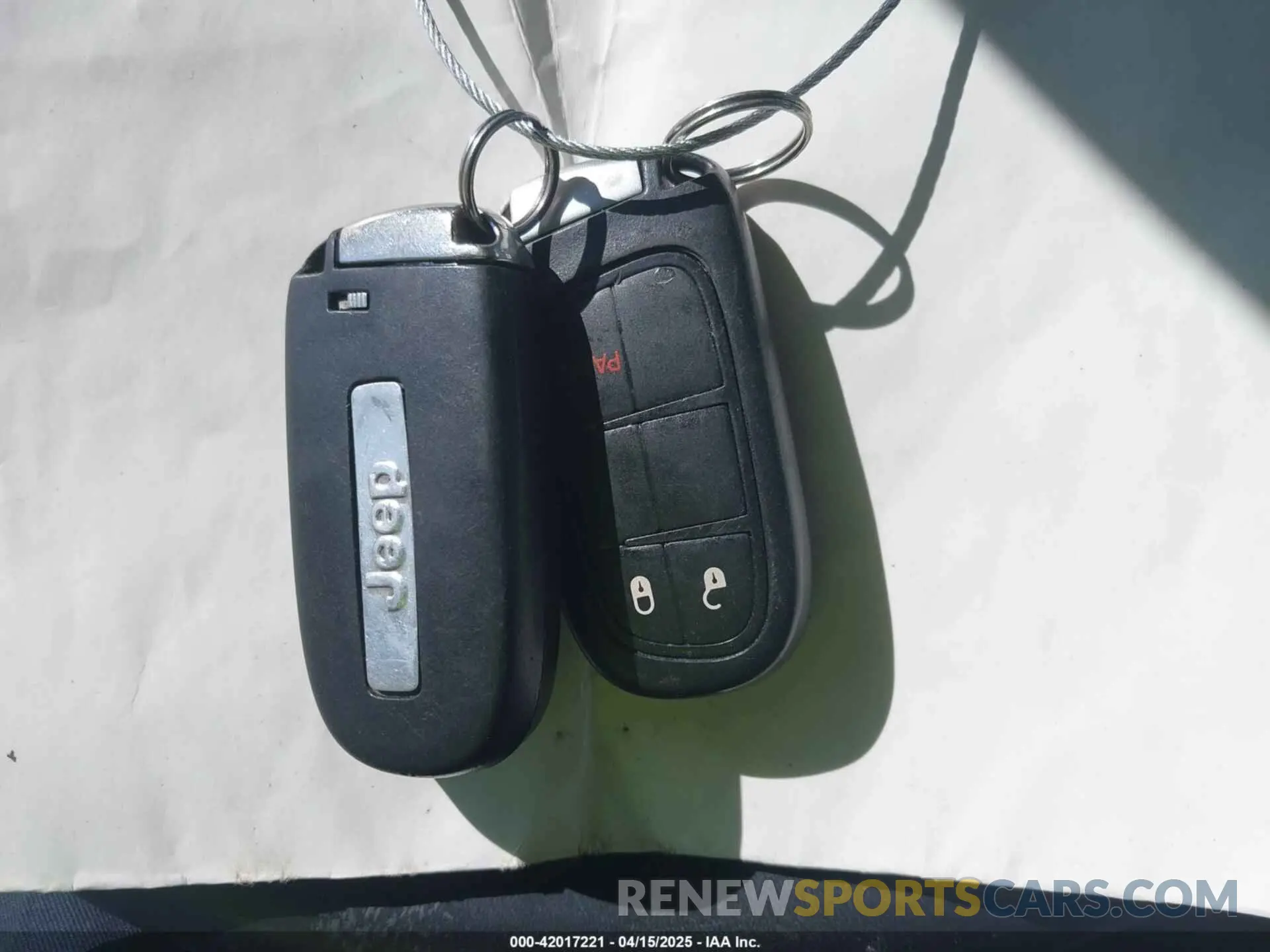 11 Photograph of a damaged car 1C4PJMLX4KD238263 JEEP CHEROKEE 2019