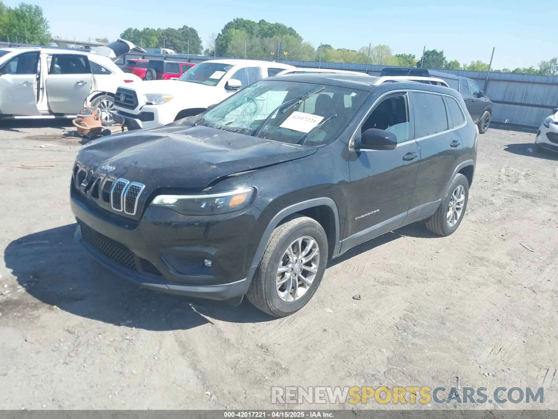 2 Photograph of a damaged car 1C4PJMLX4KD238263 JEEP CHEROKEE 2019