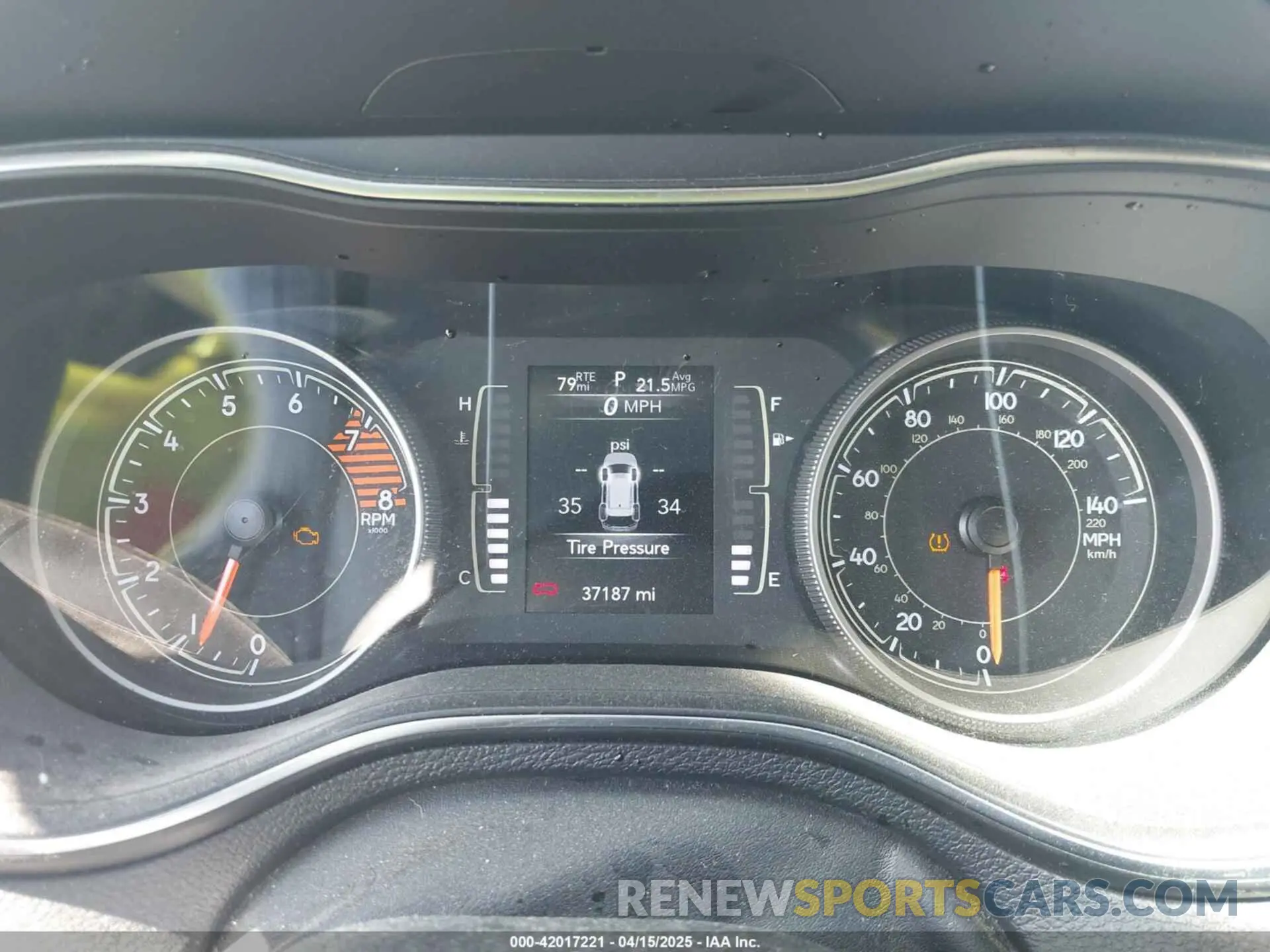 7 Photograph of a damaged car 1C4PJMLX4KD238263 JEEP CHEROKEE 2019
