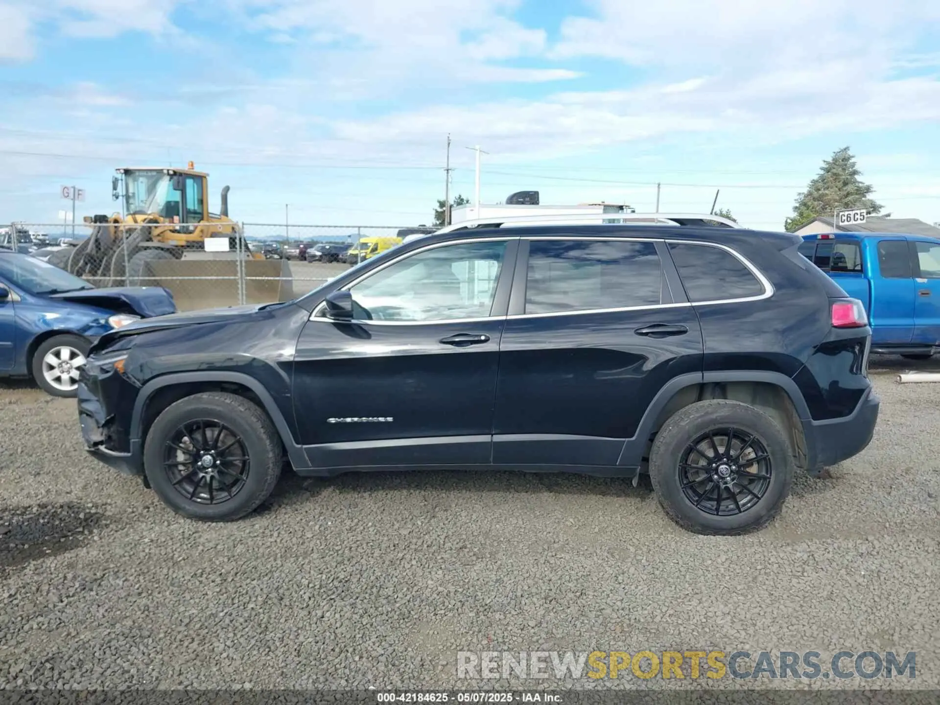 14 Фотография поврежденного автомобиля 1C4PJMLXXKD478076 JEEP CHEROKEE 2019
