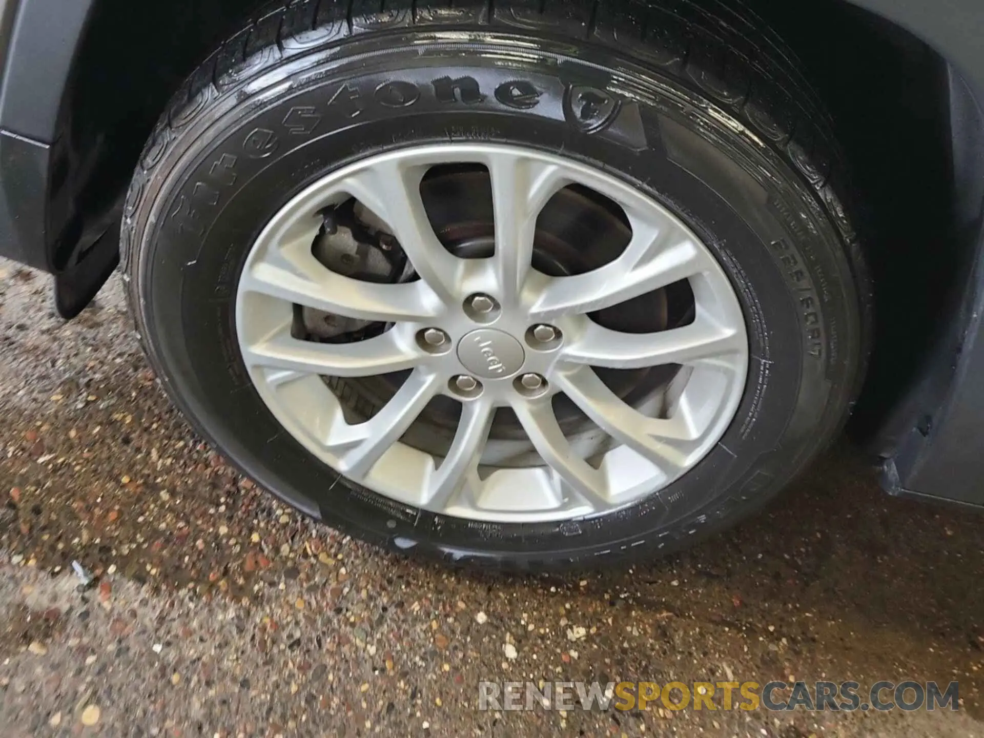 45 Photograph of a damaged car 1C4PJLCB1LD536043 JEEP CHEROKEE 2020