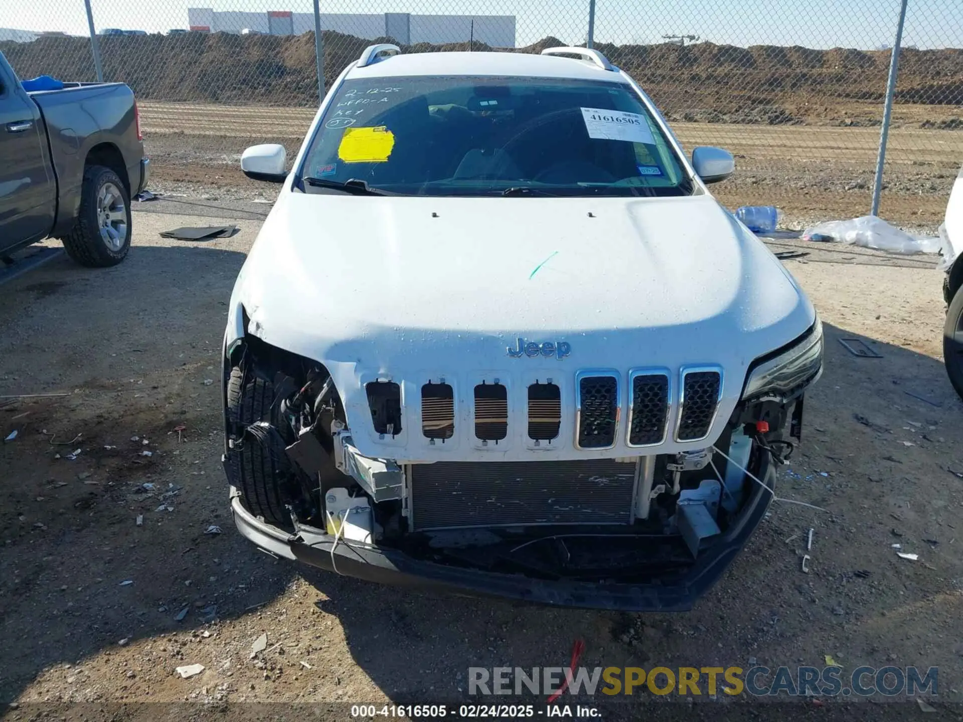 12 Фотография поврежденного автомобиля 1C4PJLCB2LD629458 JEEP CHEROKEE 2020