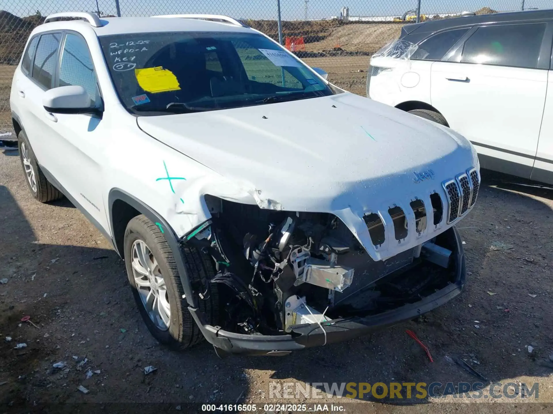6 Фотография поврежденного автомобиля 1C4PJLCB2LD629458 JEEP CHEROKEE 2020