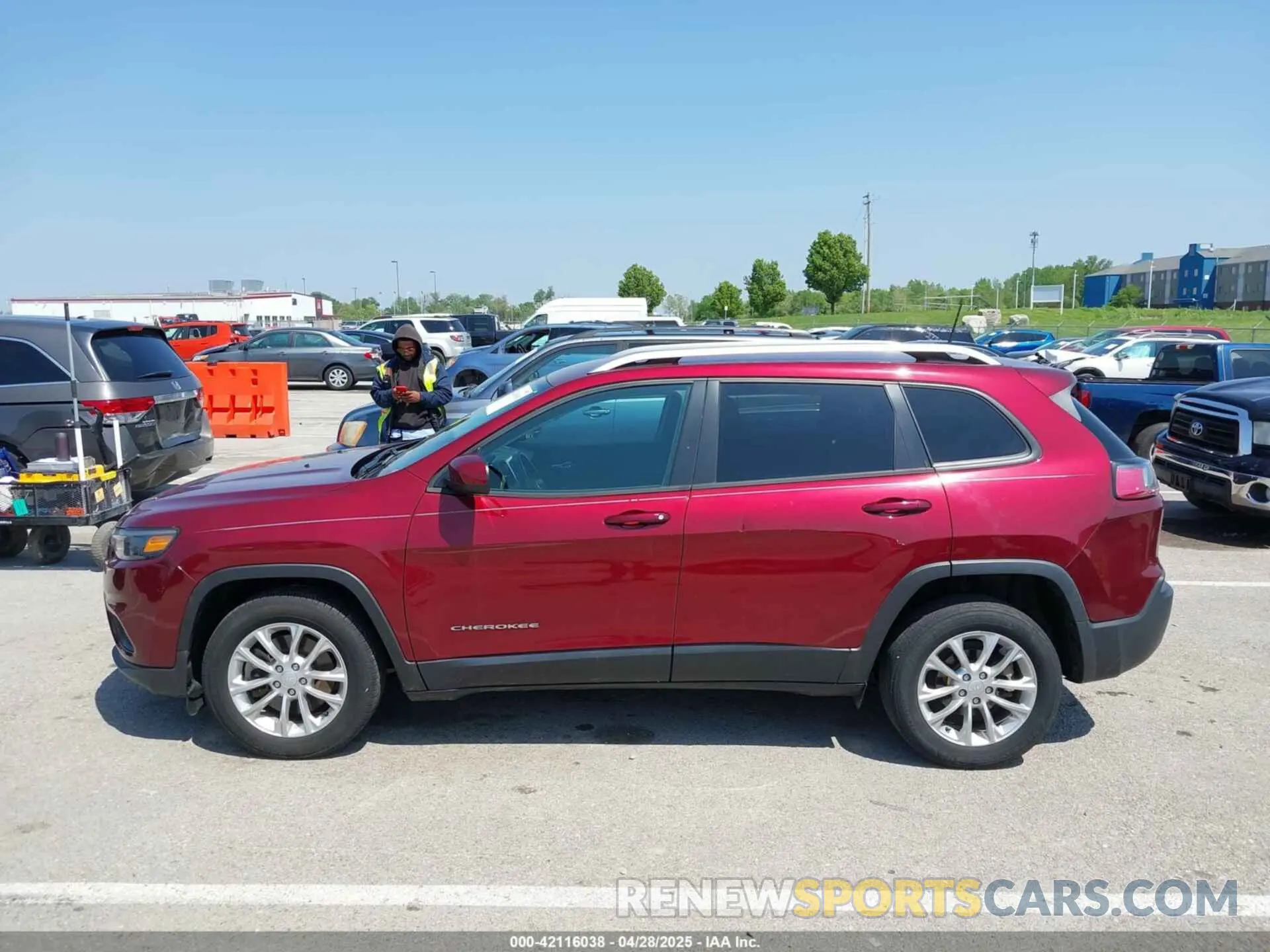 14 Фотография поврежденного автомобиля 1C4PJLCB4LD615142 JEEP CHEROKEE 2020