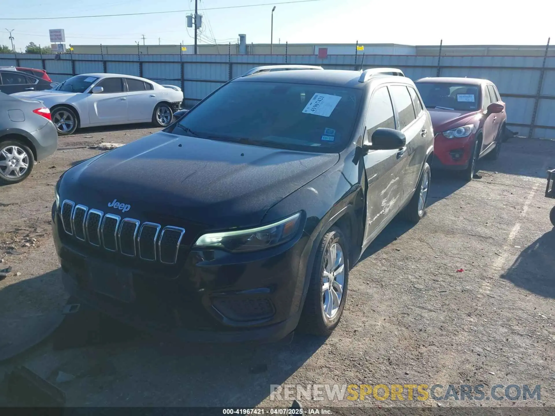2 Фотография поврежденного автомобиля 1C4PJLCB7LD561691 JEEP CHEROKEE 2020