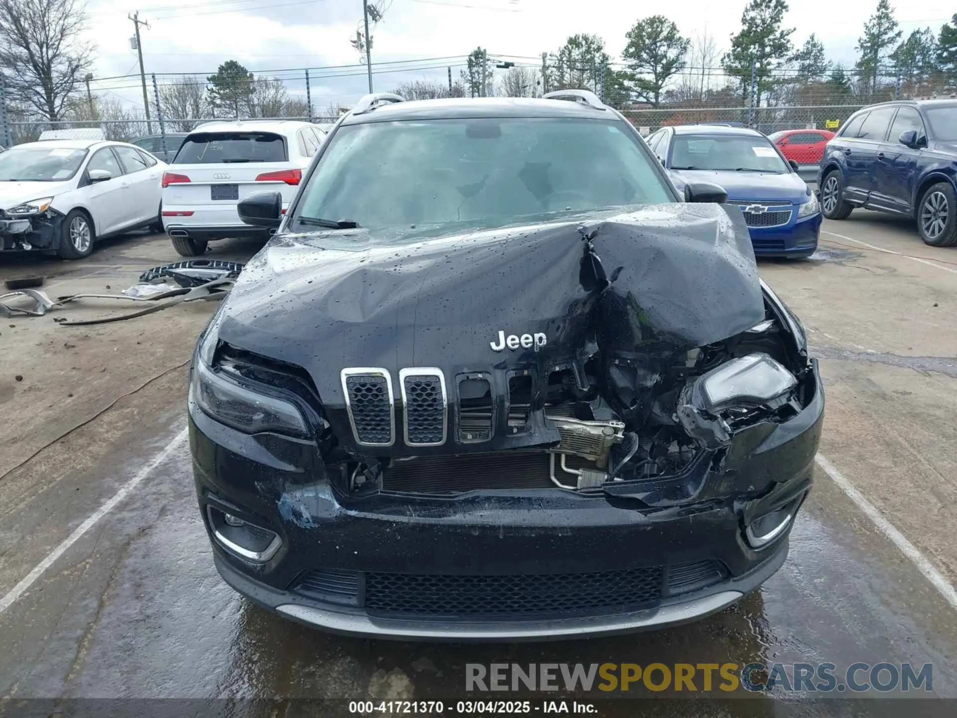 12 Photograph of a damaged car 1C4PJLDB0LD560770 JEEP CHEROKEE 2020