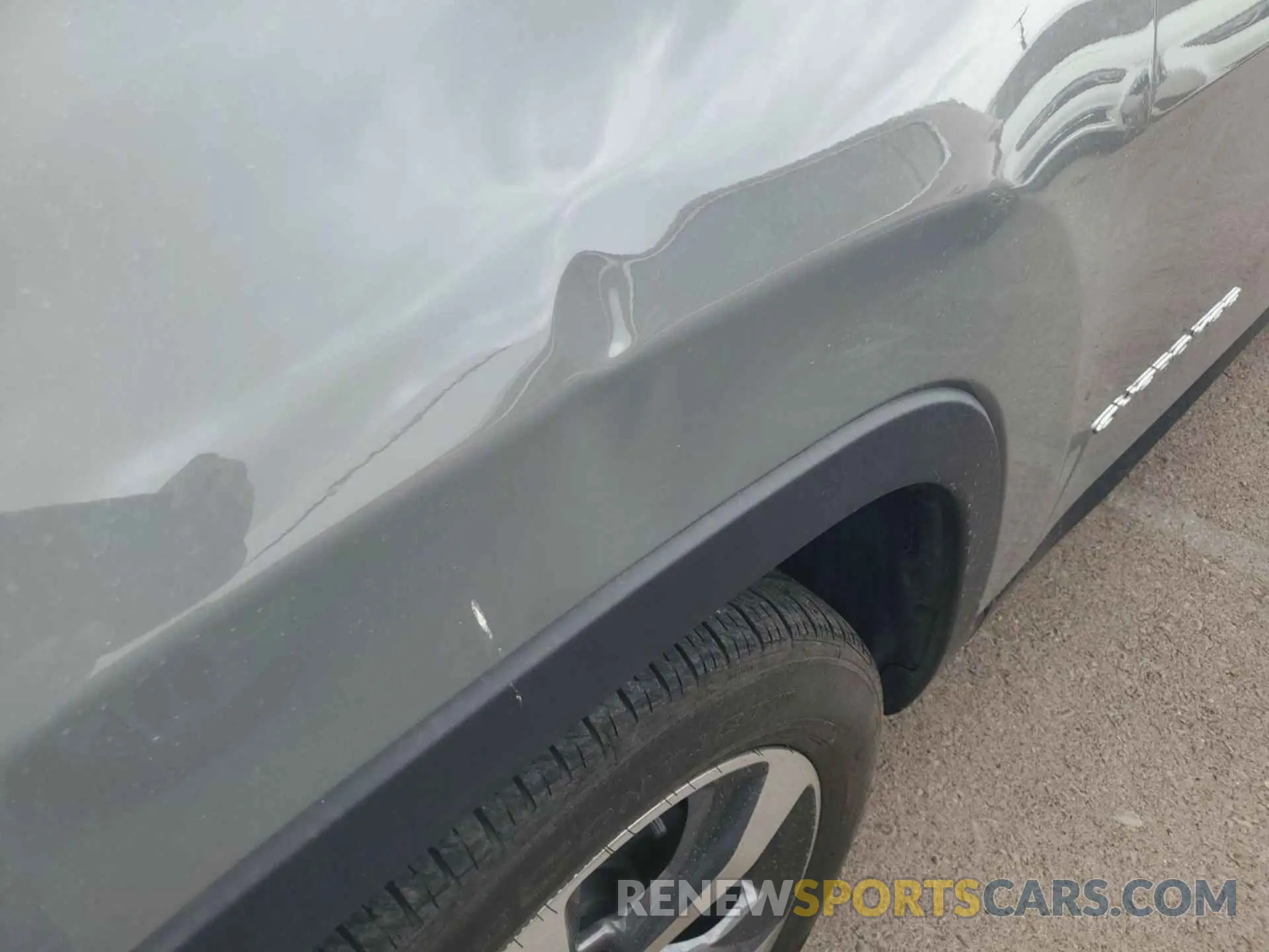 14 Photograph of a damaged car 1C4PJLDB1LD549132 JEEP CHEROKEE 2020