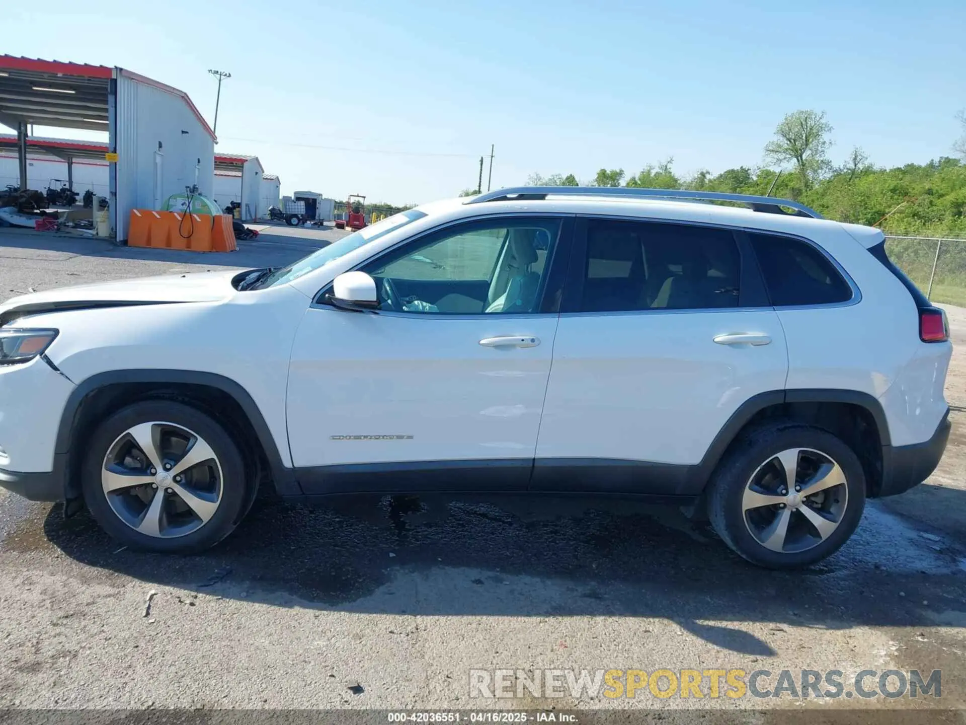 14 Фотография поврежденного автомобиля 1C4PJLDB4LD595411 JEEP CHEROKEE 2020