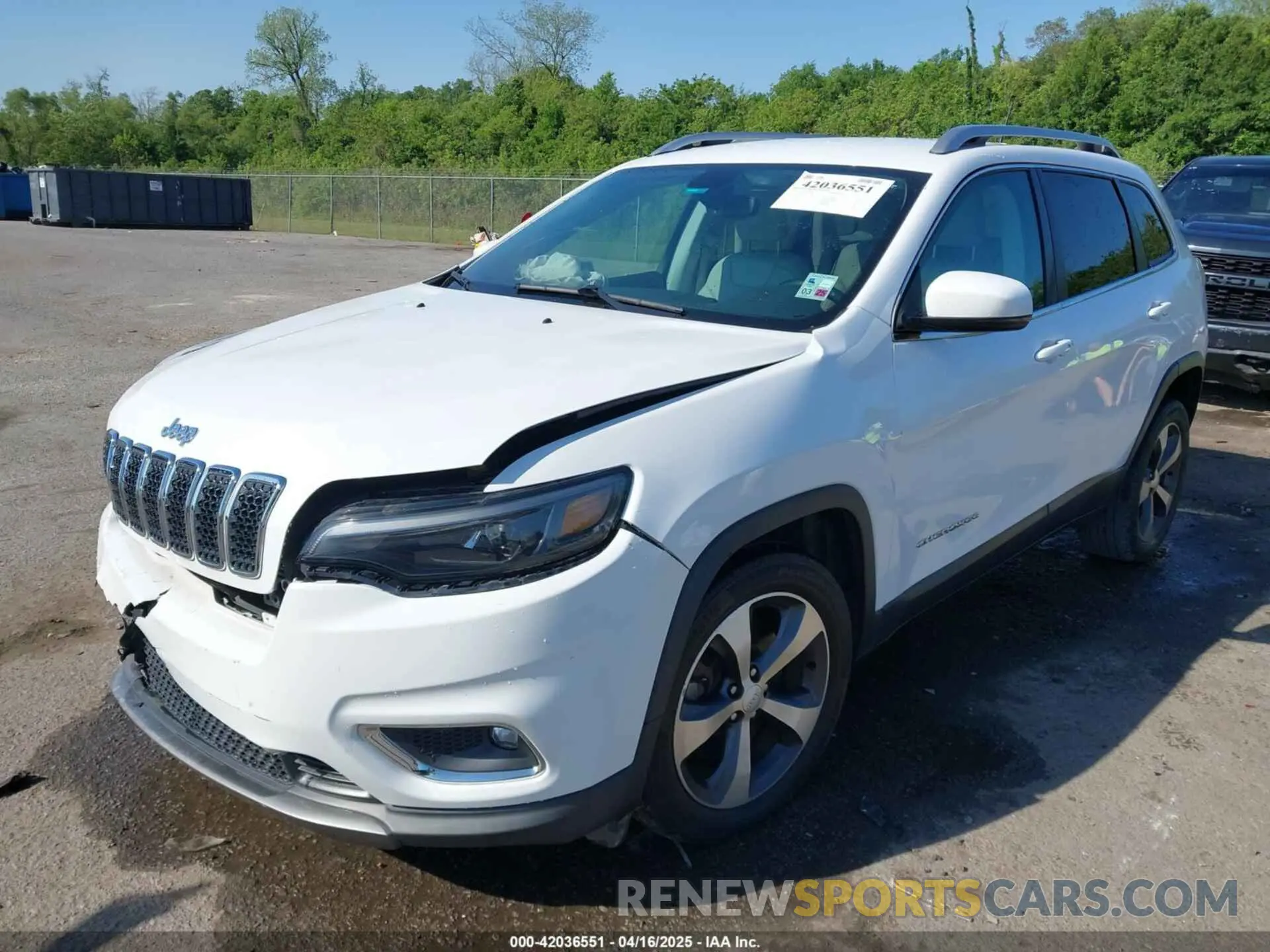 2 Фотография поврежденного автомобиля 1C4PJLDB4LD595411 JEEP CHEROKEE 2020