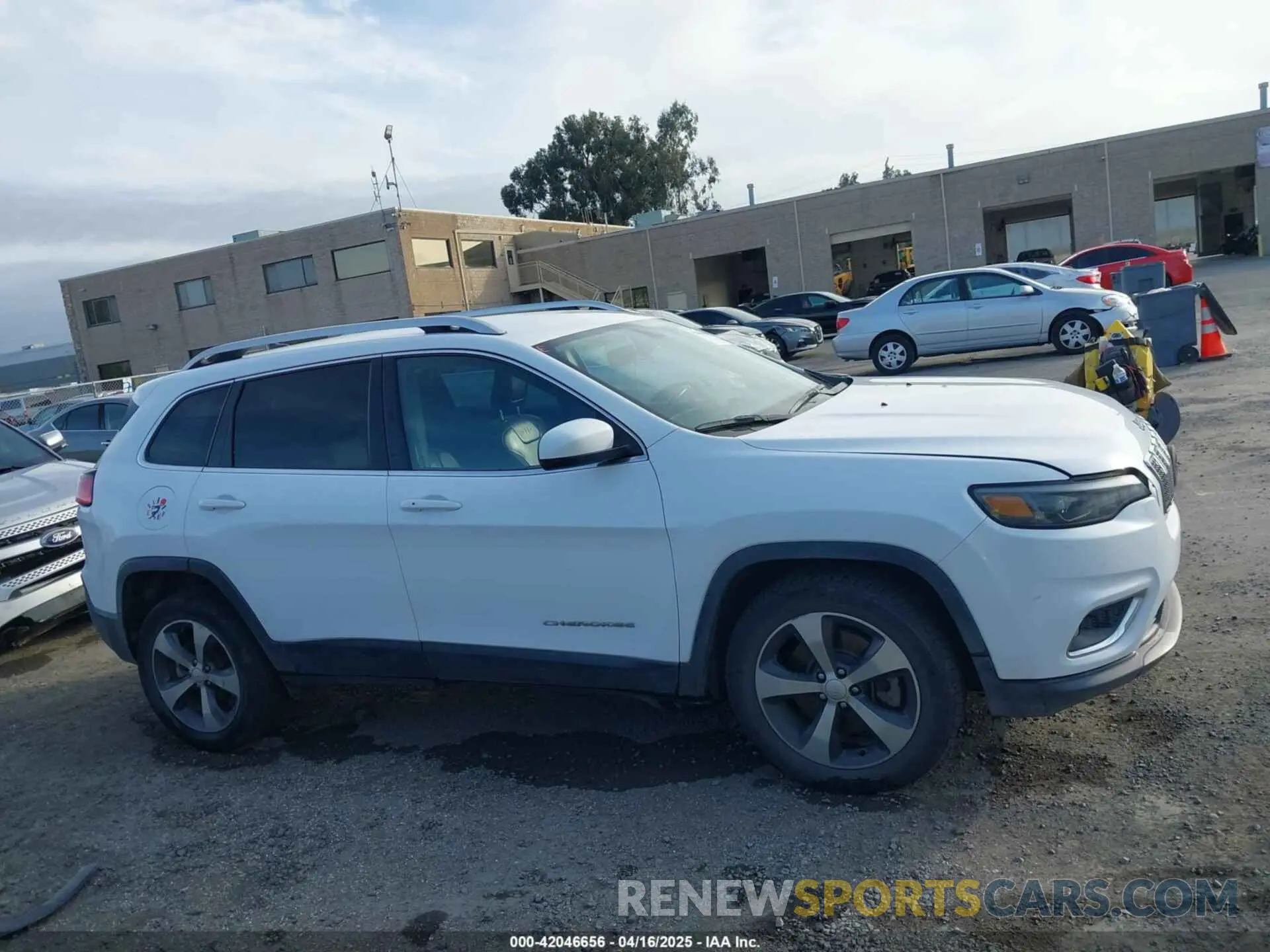14 Фотография поврежденного автомобиля 1C4PJLDB5LD535248 JEEP CHEROKEE 2020