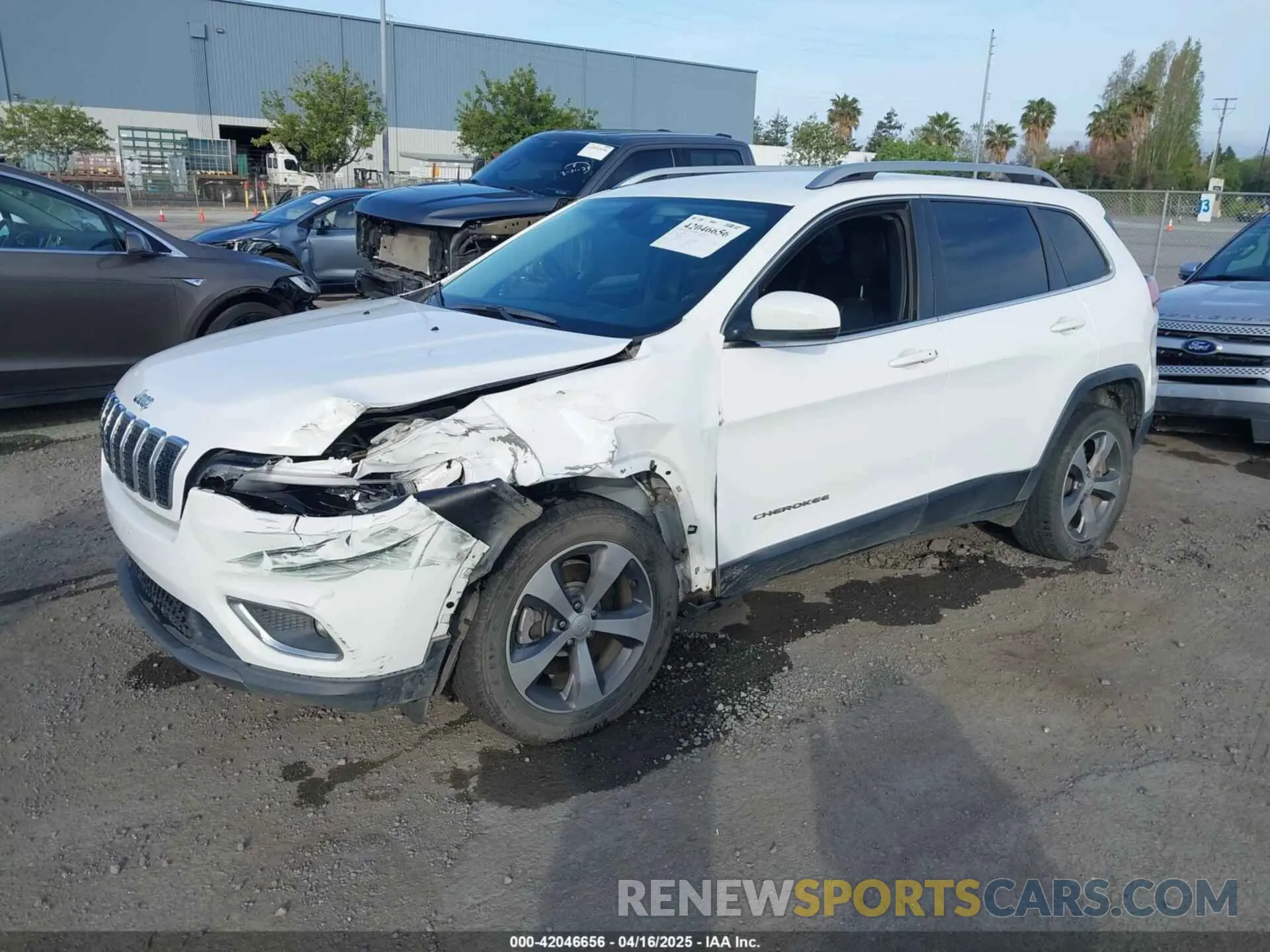 2 Фотография поврежденного автомобиля 1C4PJLDB5LD535248 JEEP CHEROKEE 2020