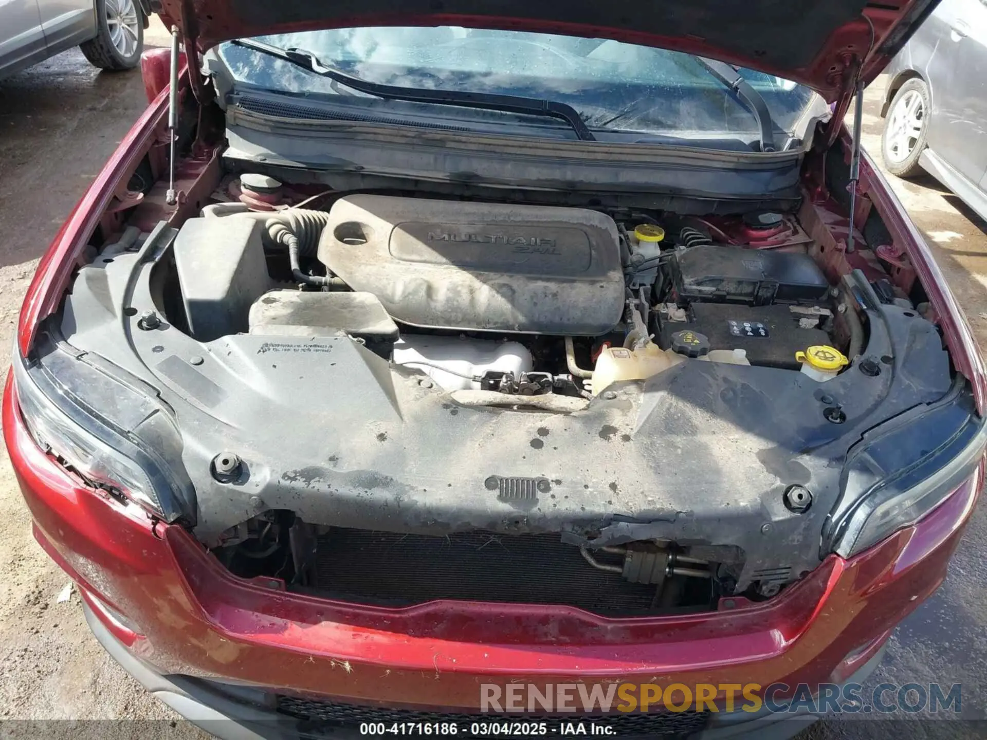 10 Photograph of a damaged car 1C4PJLLB3LD615567 JEEP CHEROKEE 2020