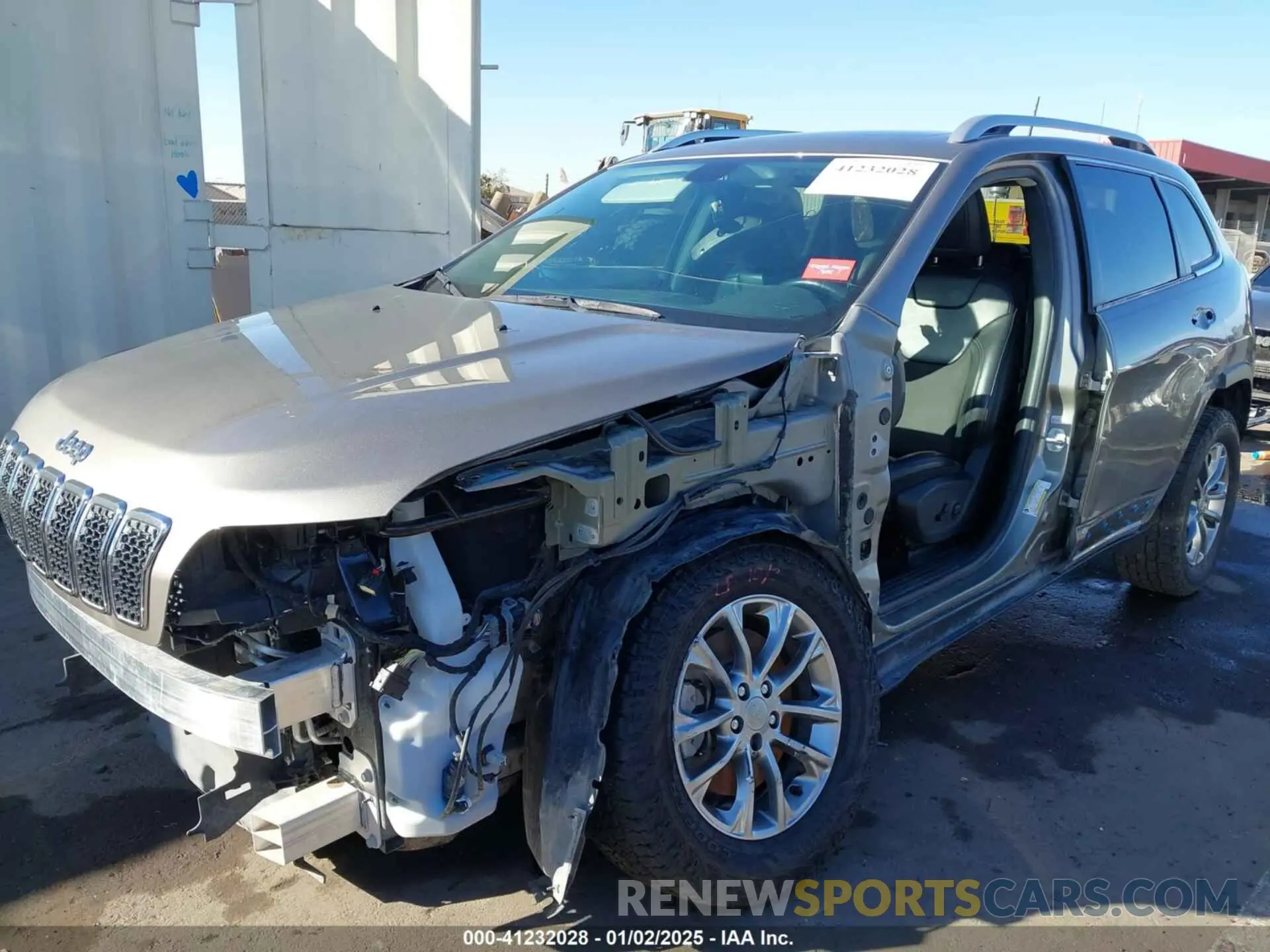 6 Photograph of a damaged car 1C4PJLLB5LD521965 JEEP CHEROKEE 2020