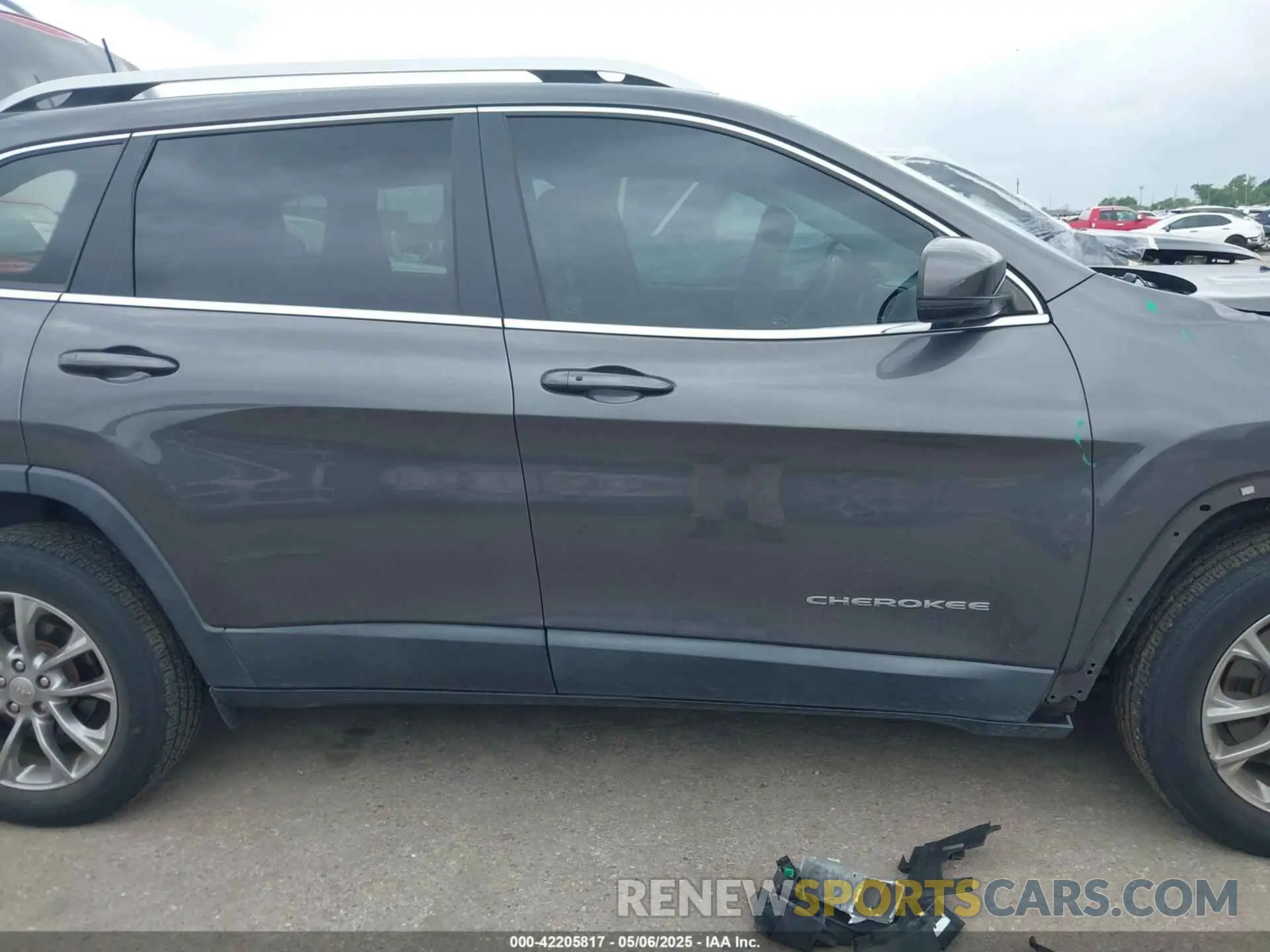 13 Фотография поврежденного автомобиля 1C4PJLLB6LD525541 JEEP CHEROKEE 2020