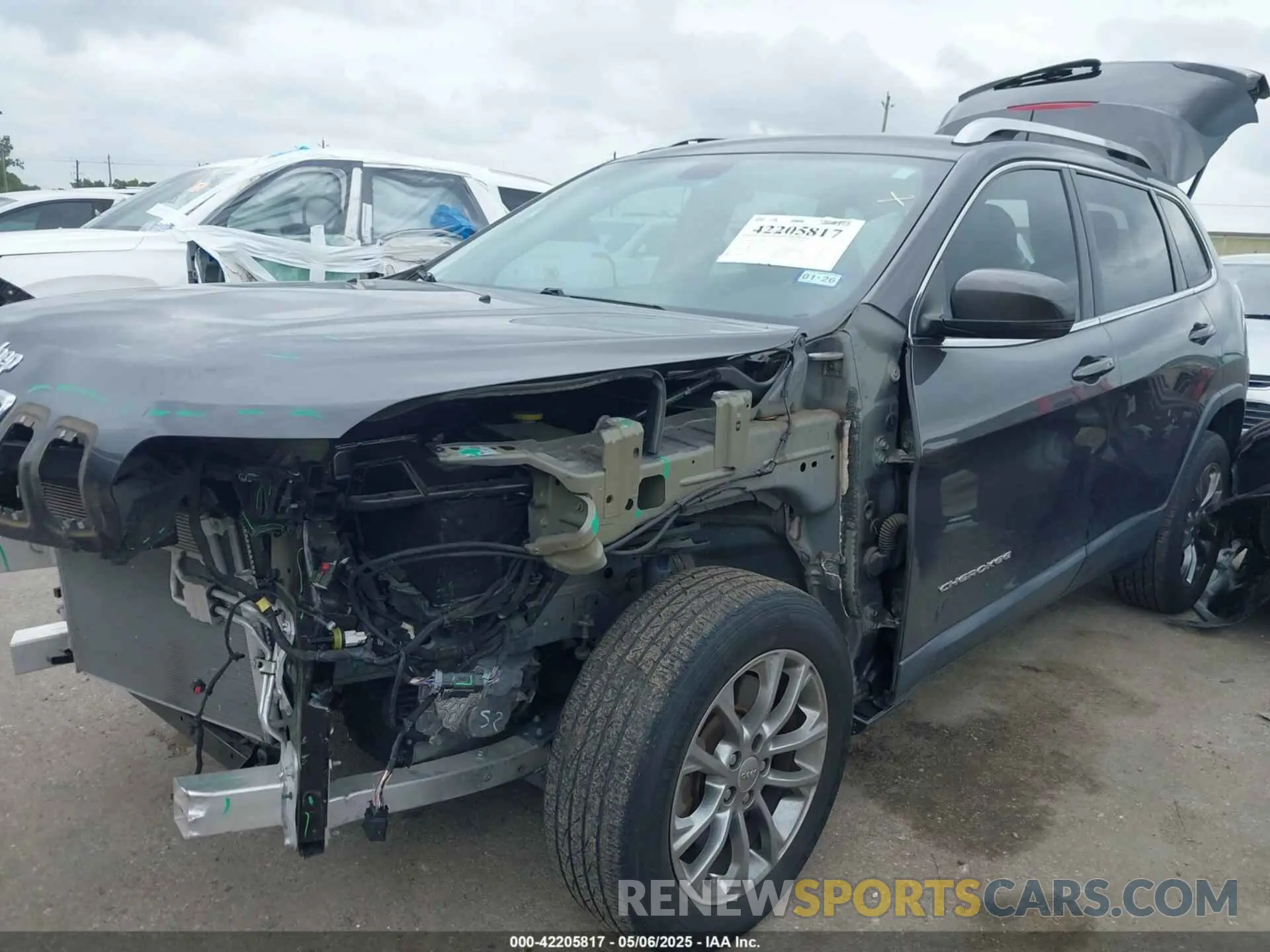 2 Фотография поврежденного автомобиля 1C4PJLLB6LD525541 JEEP CHEROKEE 2020