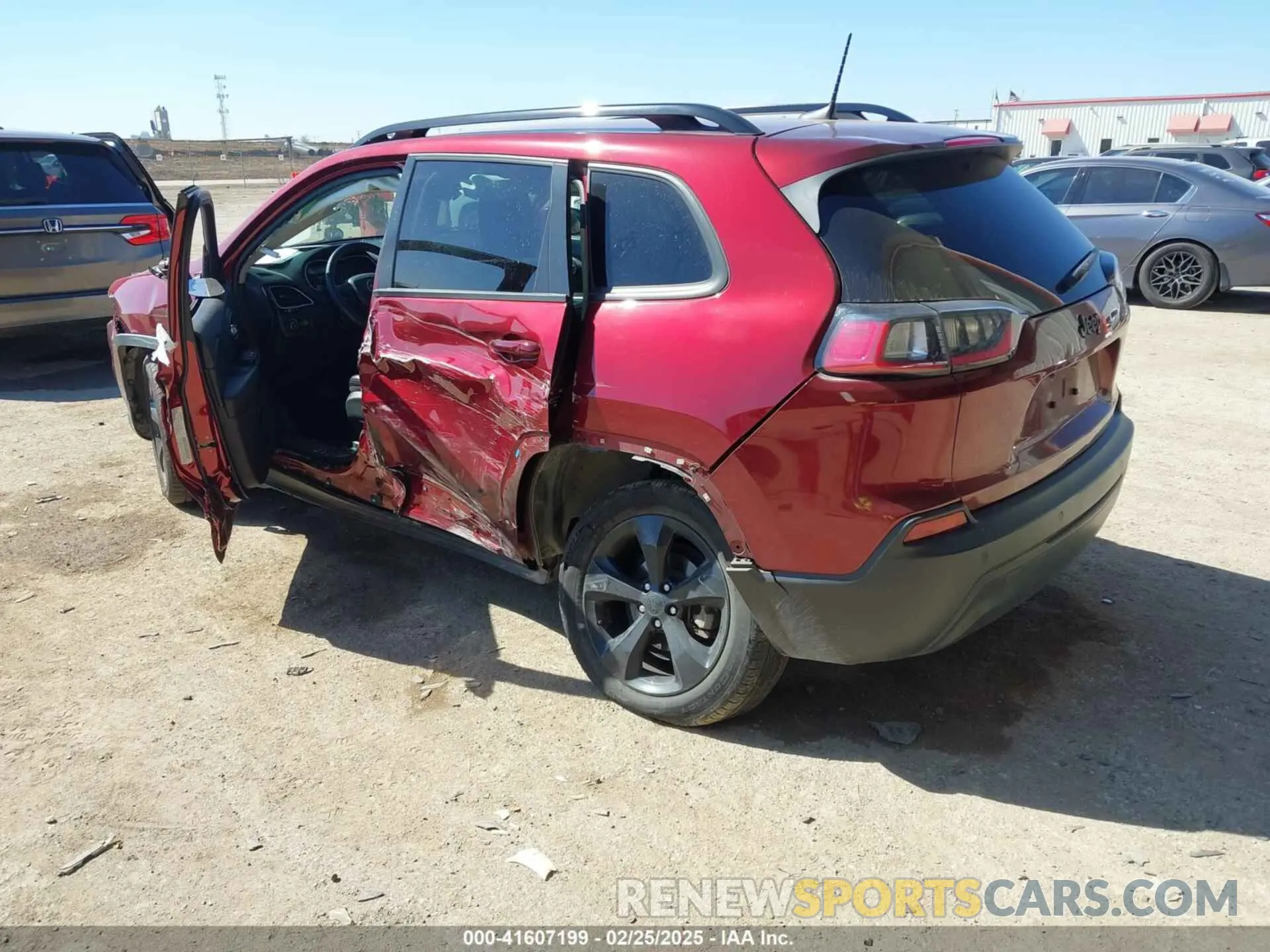 3 Фотография поврежденного автомобиля 1C4PJLLB7LD561240 JEEP CHEROKEE 2020