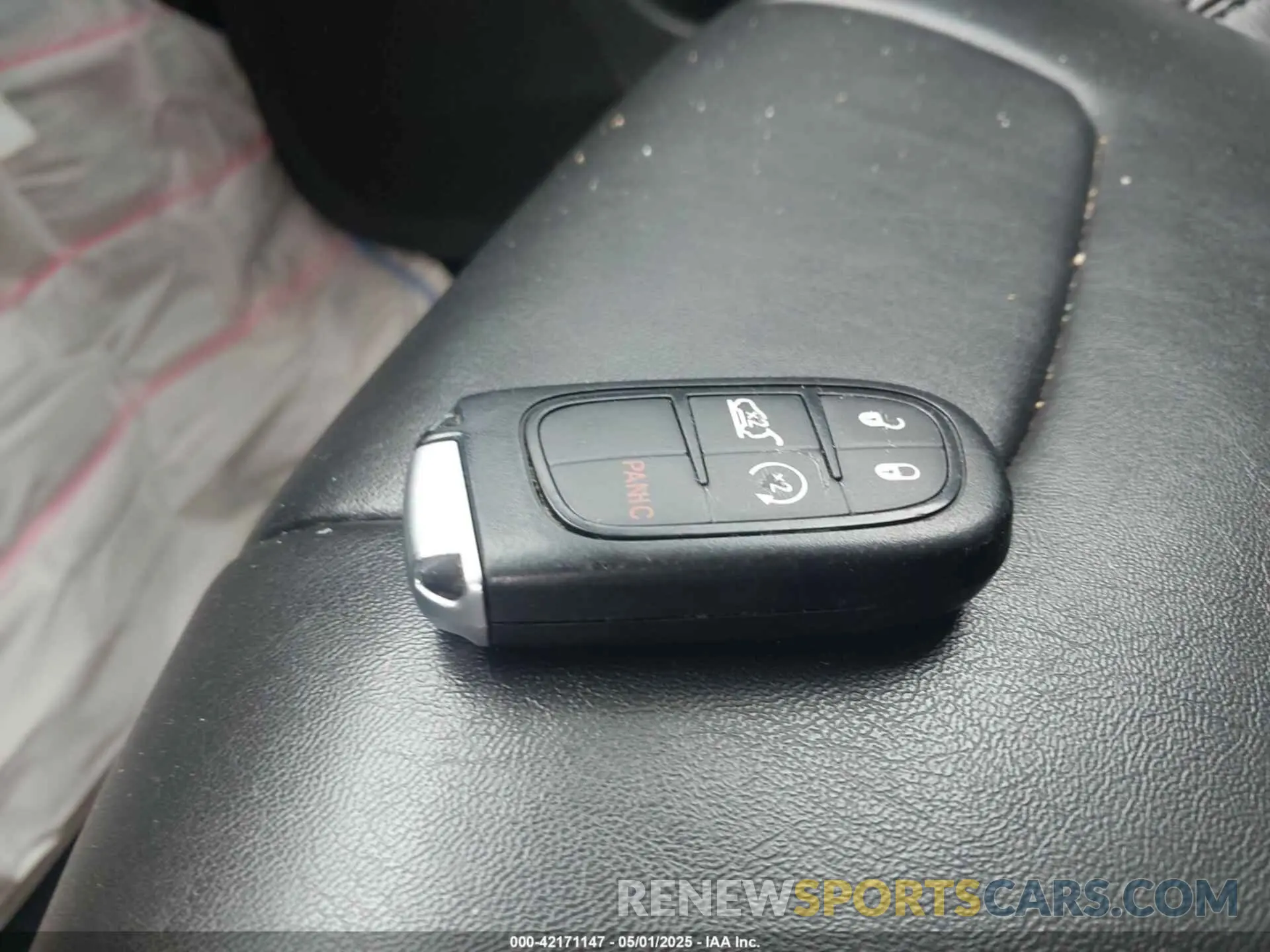 11 Фотография поврежденного автомобиля 1C4PJLLB9LD503369 JEEP CHEROKEE 2020