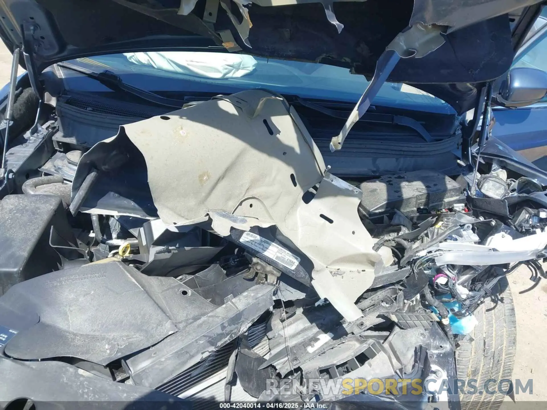 10 Photograph of a damaged car 1C4PJLLB9LD577827 JEEP CHEROKEE 2020