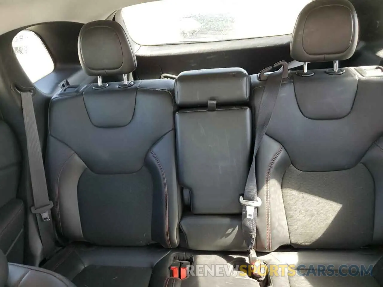 10 Фотография поврежденного автомобиля 1C4PJMBN8LD607854 JEEP CHEROKEE 2020