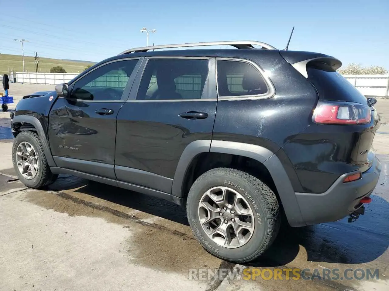 2 Фотография поврежденного автомобиля 1C4PJMBN8LD607854 JEEP CHEROKEE 2020