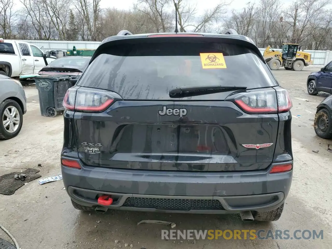 6 Photograph of a damaged car 1C4PJMBX4LD515285 JEEP CHEROKEE 2020