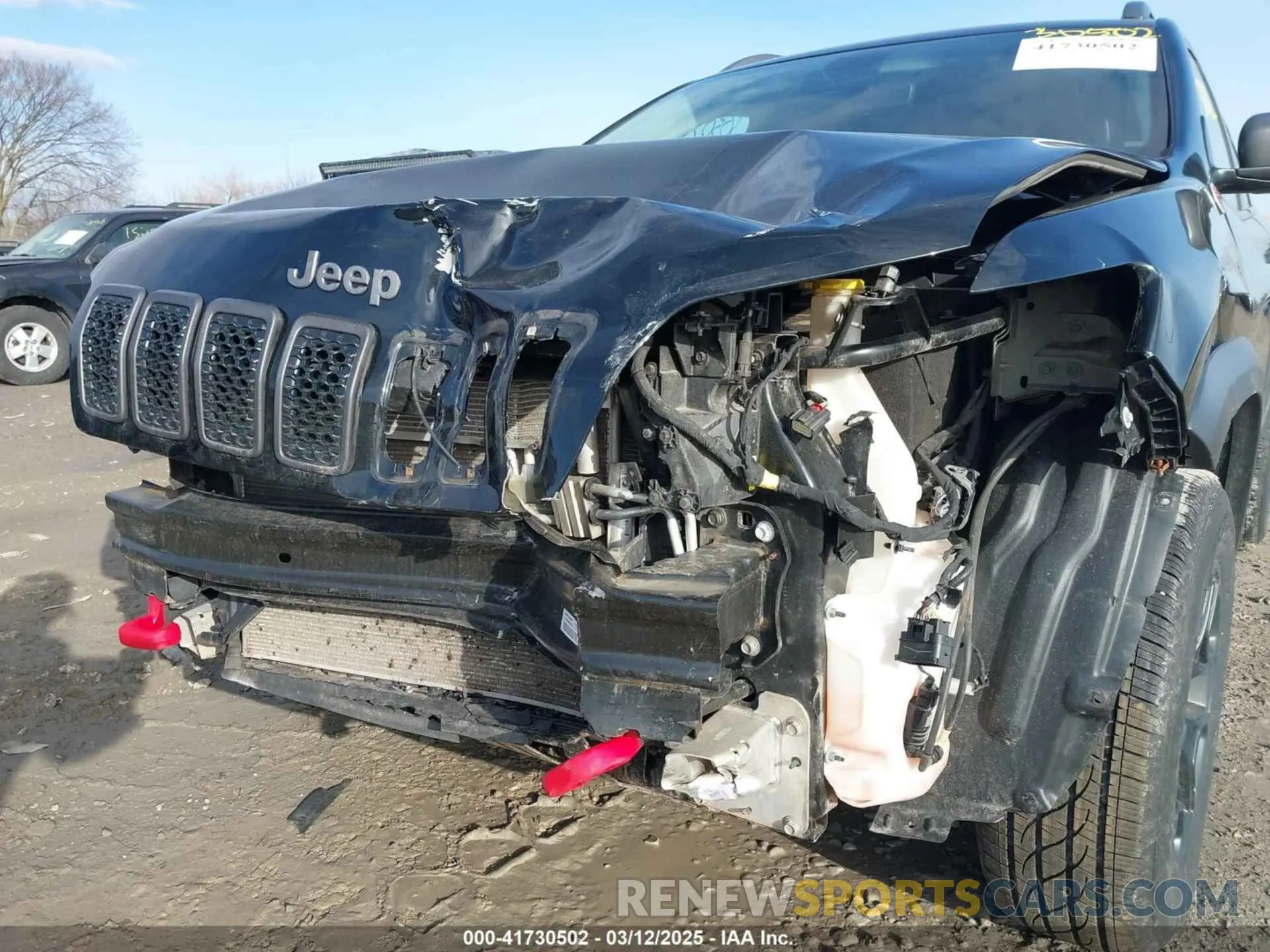 6 Photograph of a damaged car 1C4PJMBX5LD532516 JEEP CHEROKEE 2020