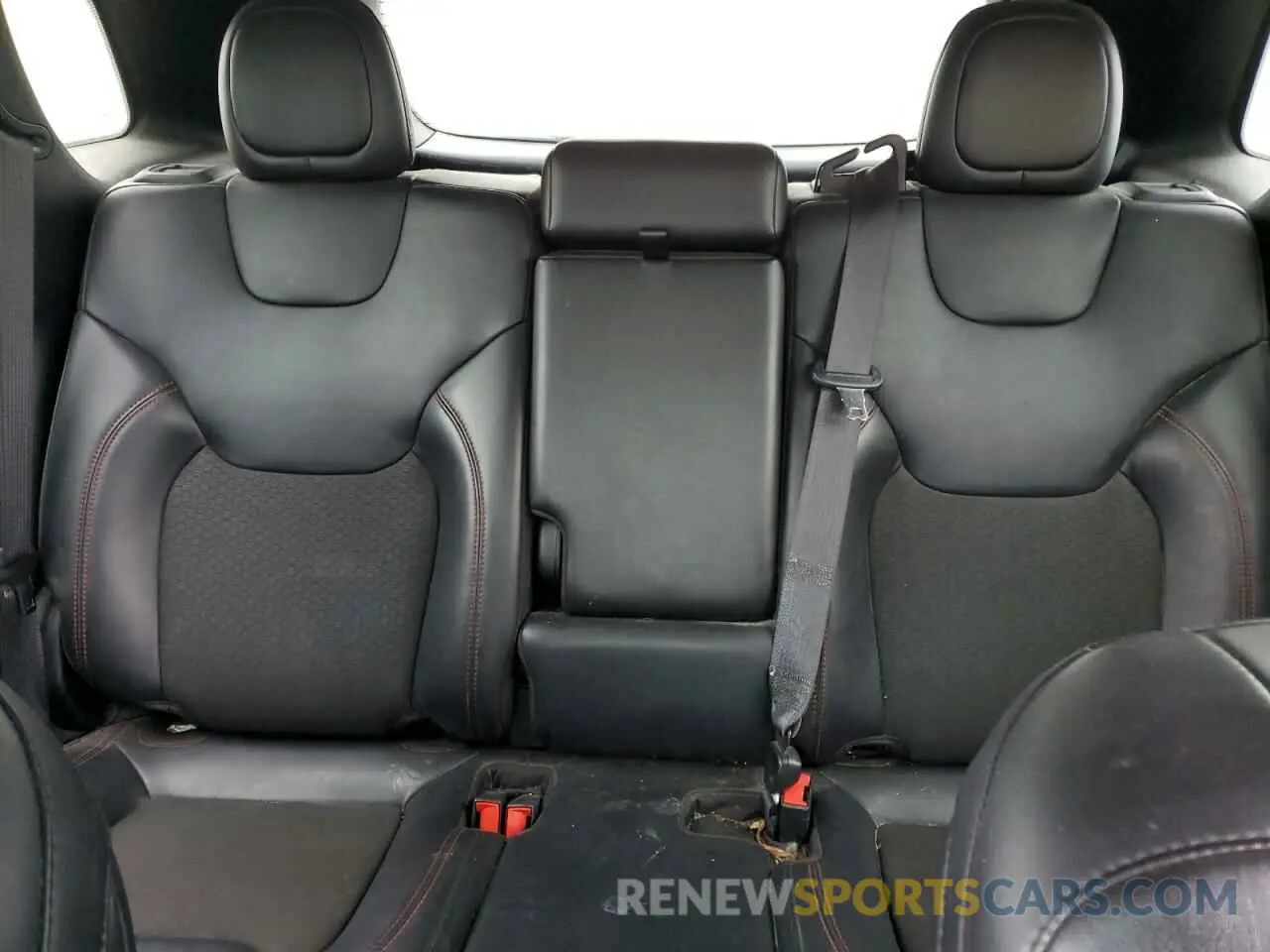 10 Фотография поврежденного автомобиля 1C4PJMBX5LD561997 JEEP CHEROKEE 2020