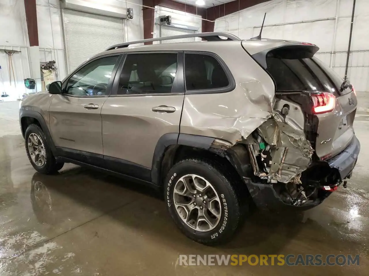 2 Photograph of a damaged car 1C4PJMBX8LD601022 JEEP CHEROKEE 2020