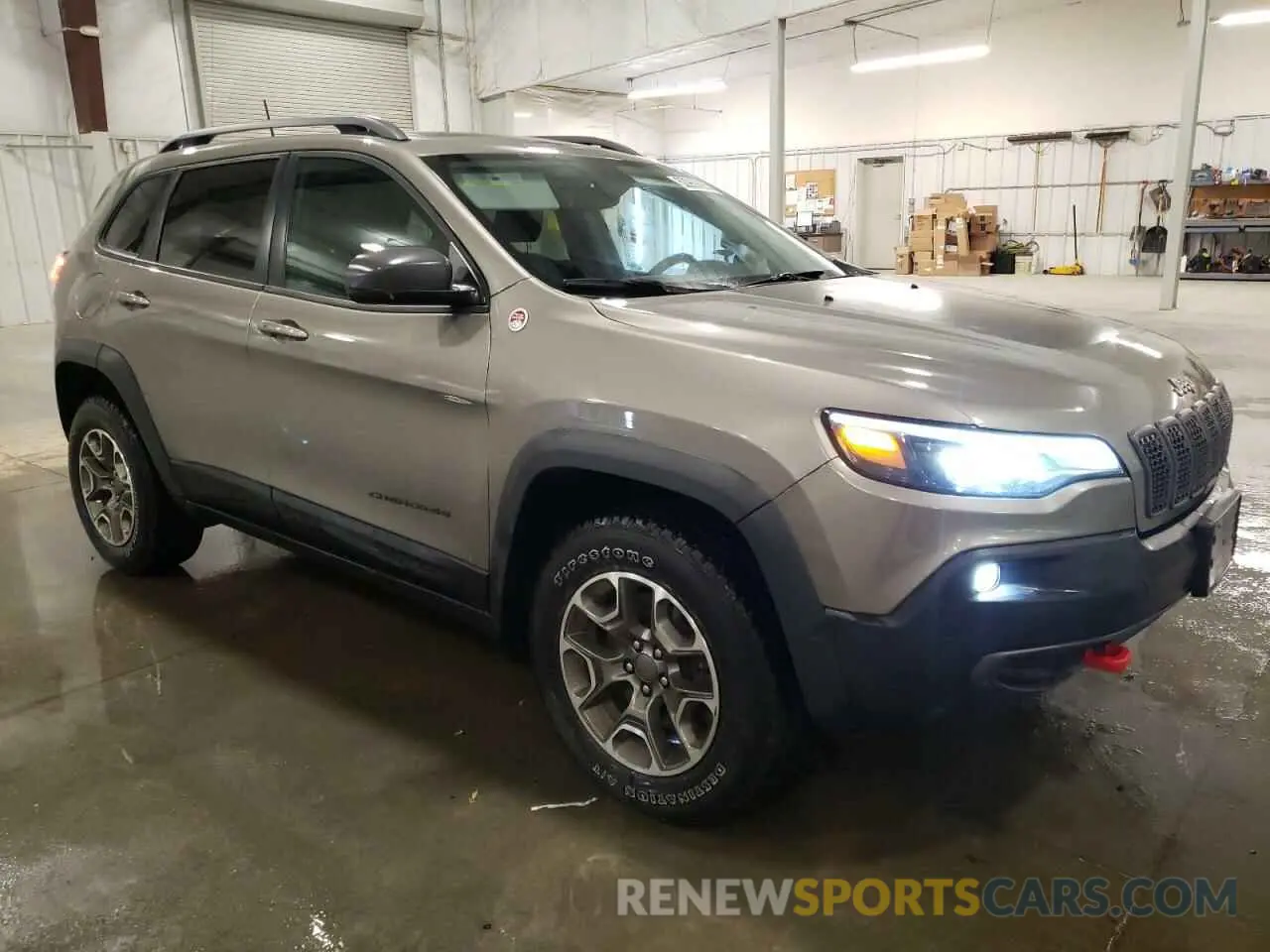 4 Photograph of a damaged car 1C4PJMBX8LD601022 JEEP CHEROKEE 2020