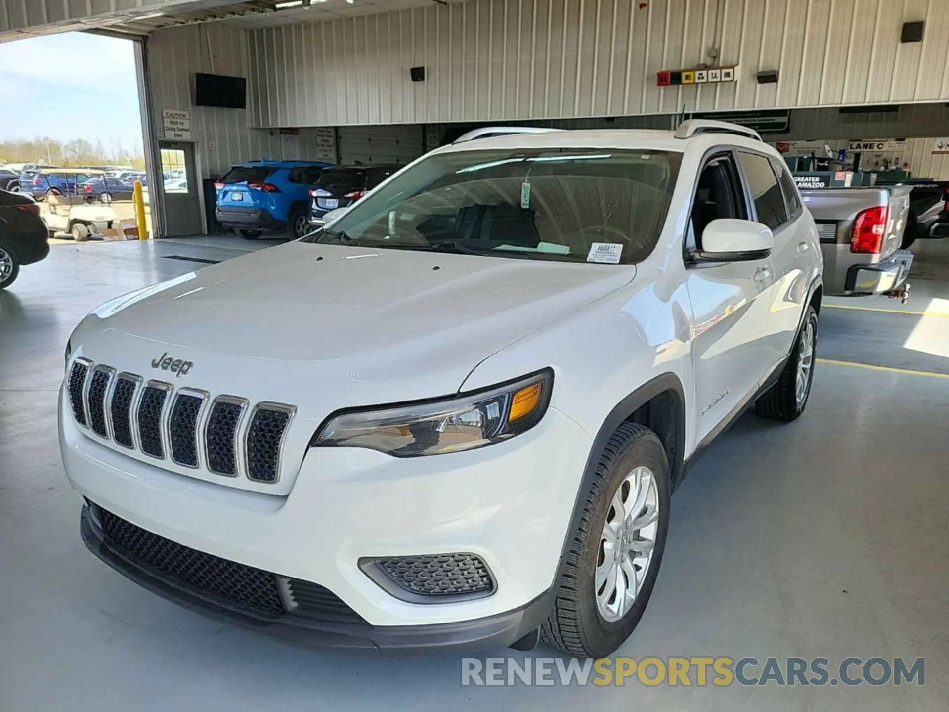22 Фотография поврежденного автомобиля 1C4PJMCB0LD536587 JEEP CHEROKEE 2020
