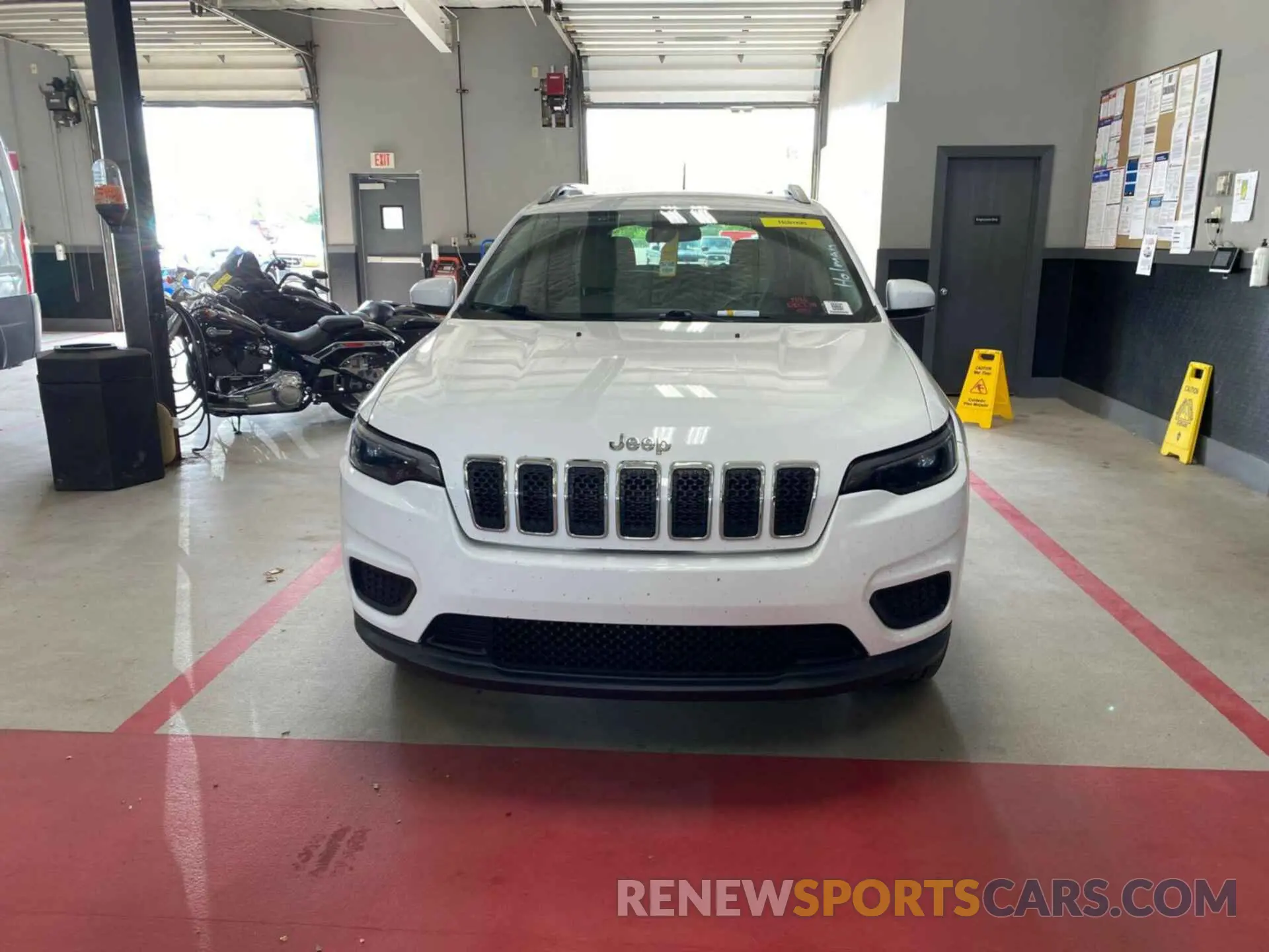 22 Фотография поврежденного автомобиля 1C4PJMCB4LD626101 JEEP CHEROKEE 2020