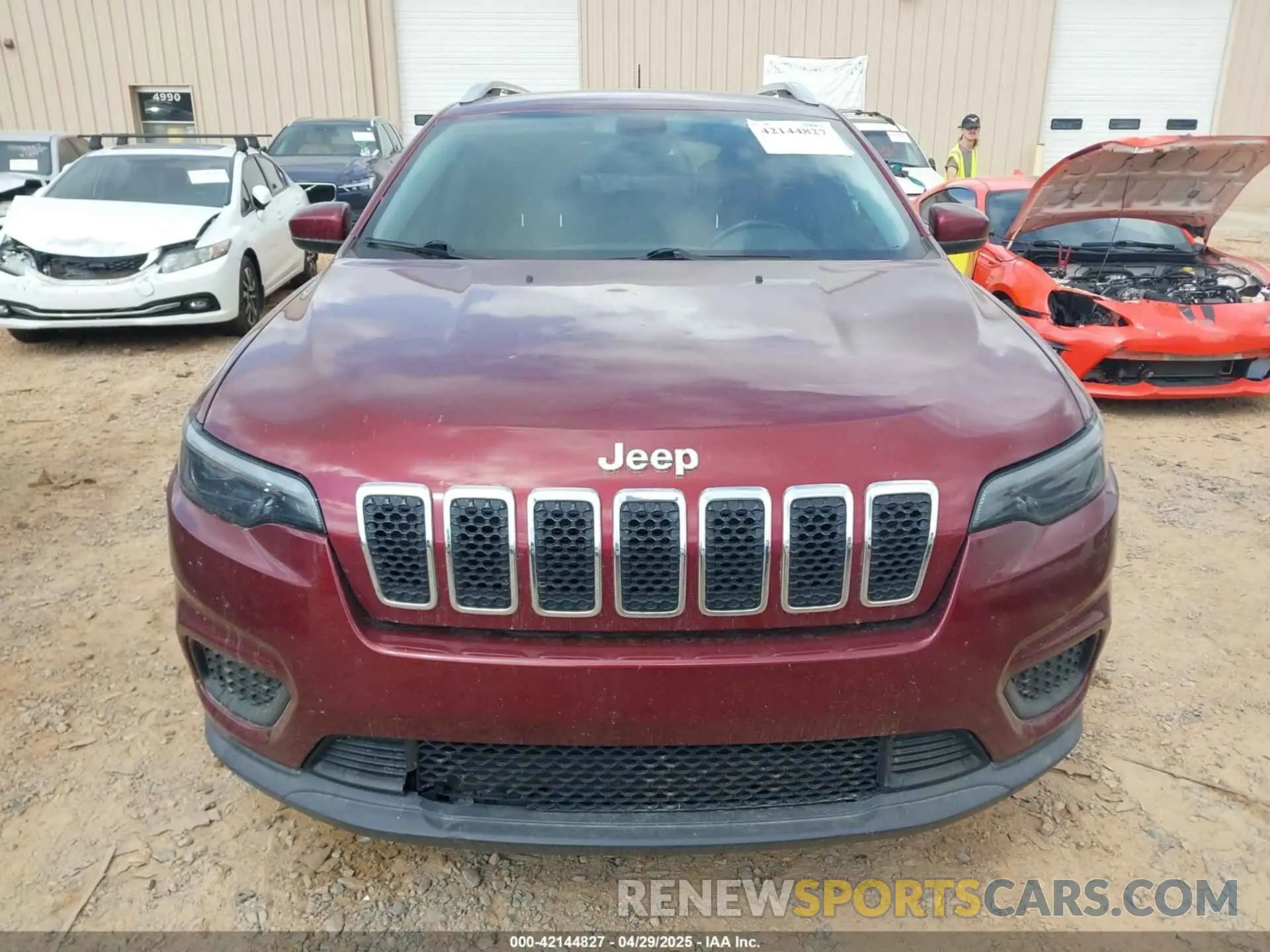 12 Фотография поврежденного автомобиля 1C4PJMCB7LD575600 JEEP CHEROKEE 2020
