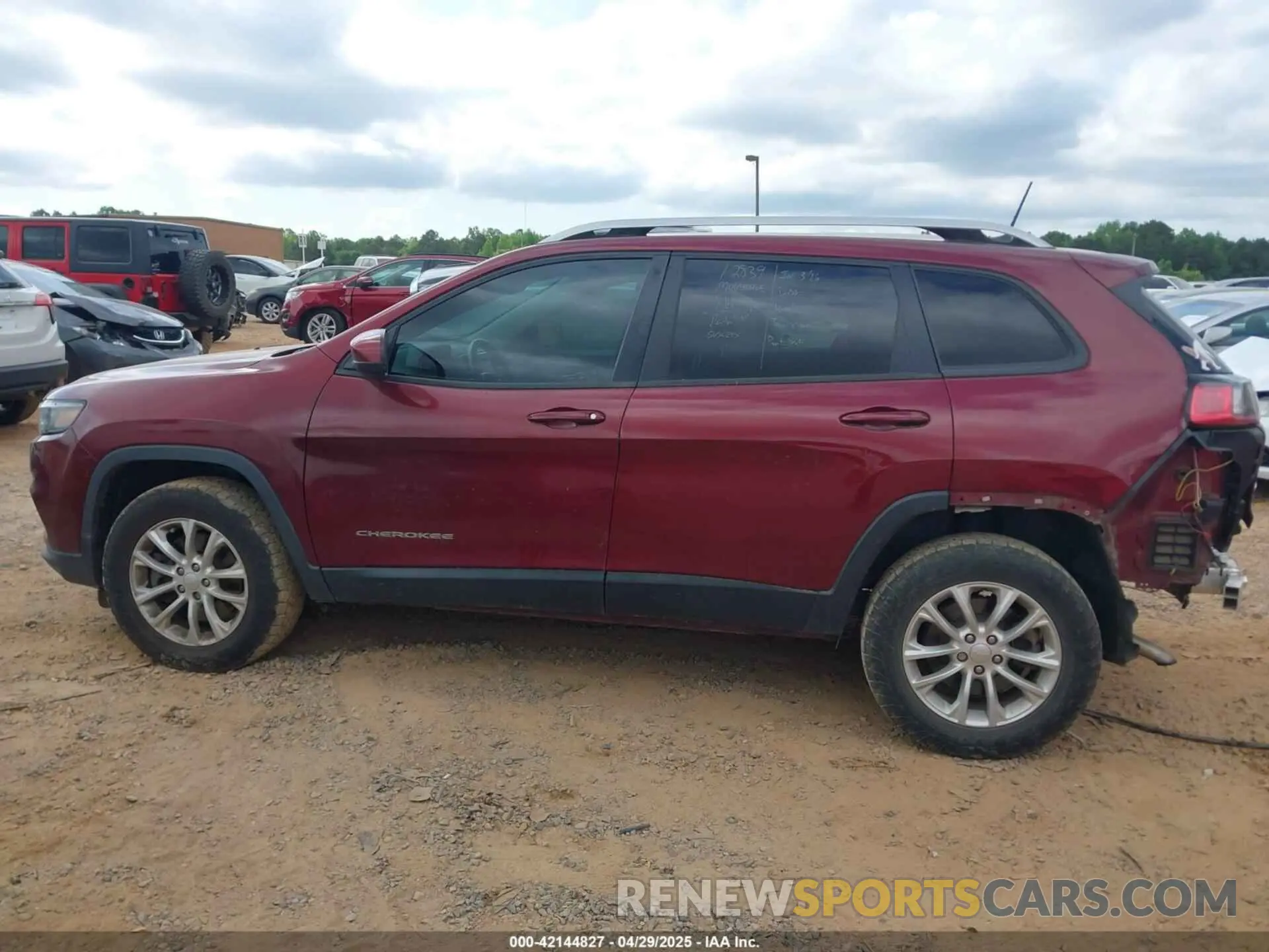 14 Фотография поврежденного автомобиля 1C4PJMCB7LD575600 JEEP CHEROKEE 2020