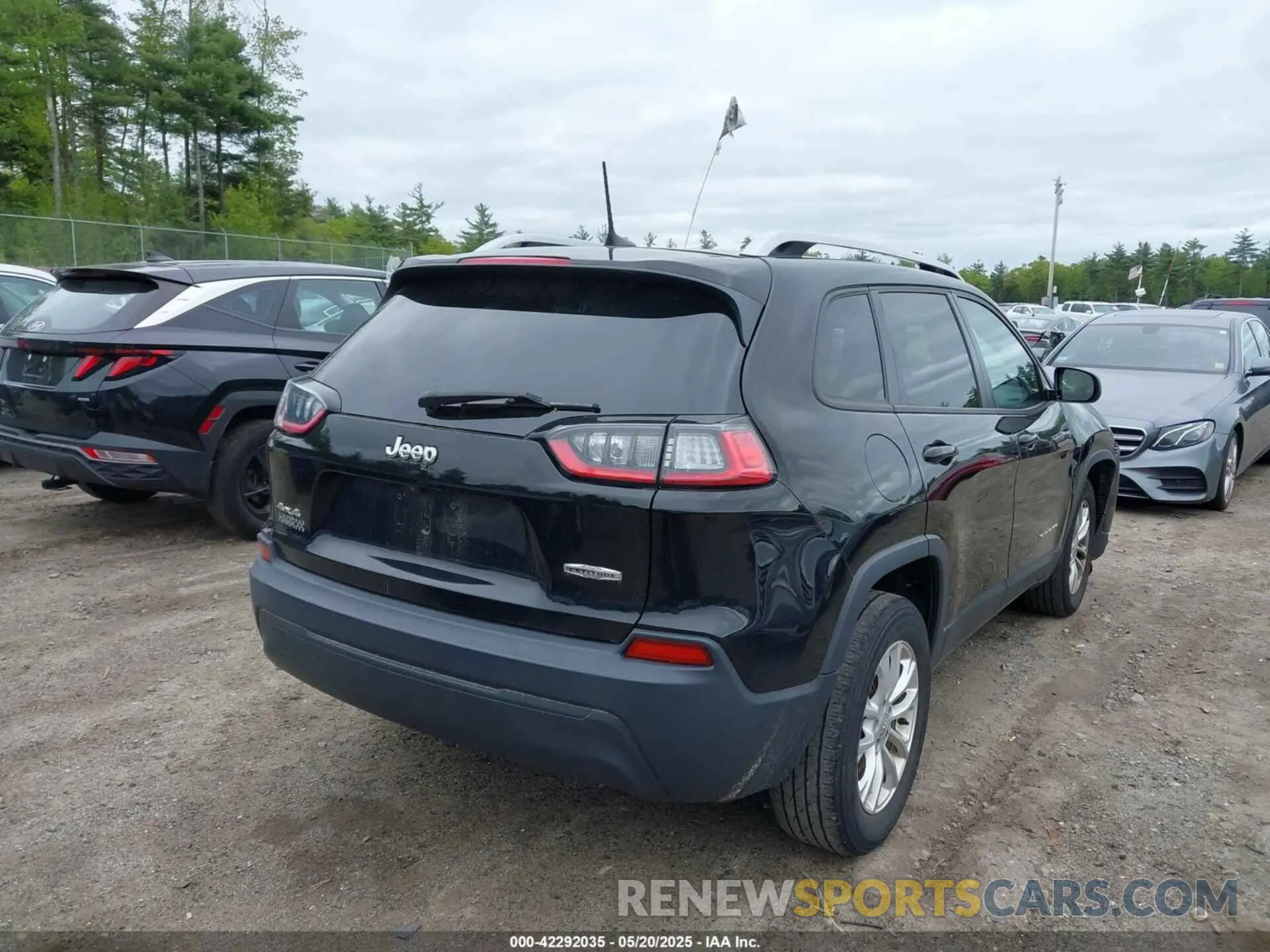 4 Фотография поврежденного автомобиля 1C4PJMCB8LD607440 JEEP CHEROKEE 2020