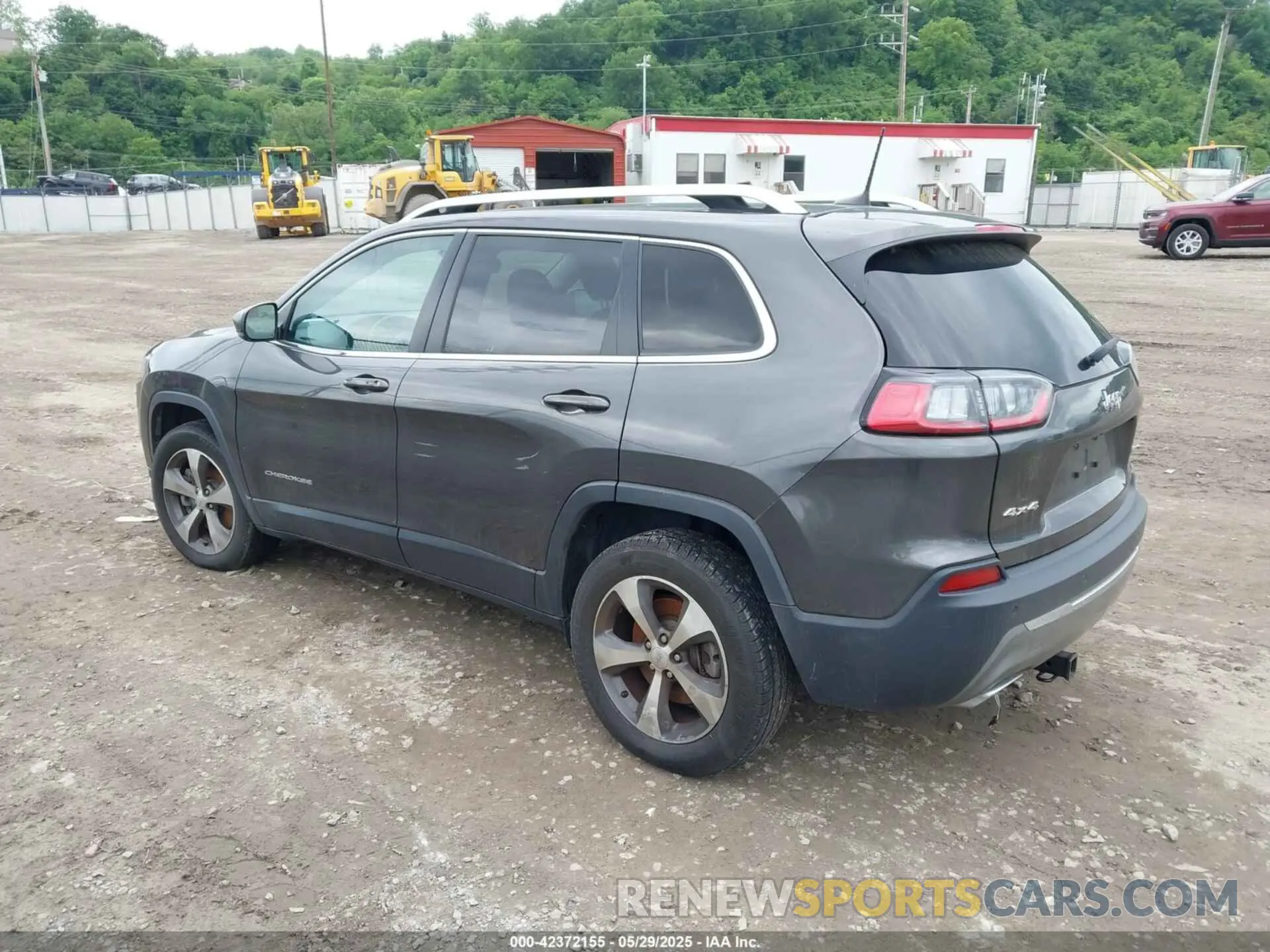 3 Photograph of a damaged car 1C4PJMDN2LD604705 JEEP CHEROKEE 2020