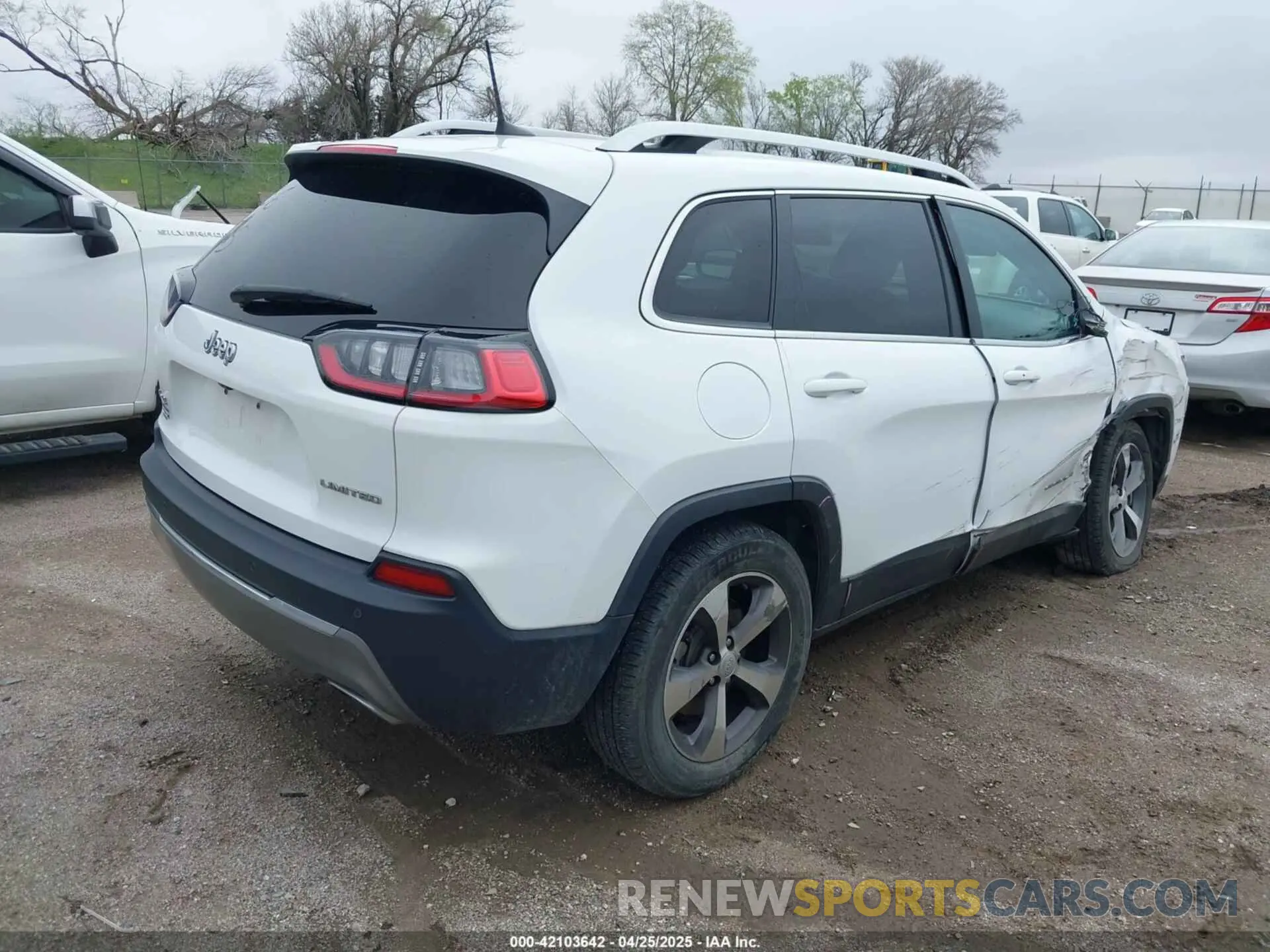 4 Фотография поврежденного автомобиля 1C4PJMDNXLD619792 JEEP CHEROKEE 2020