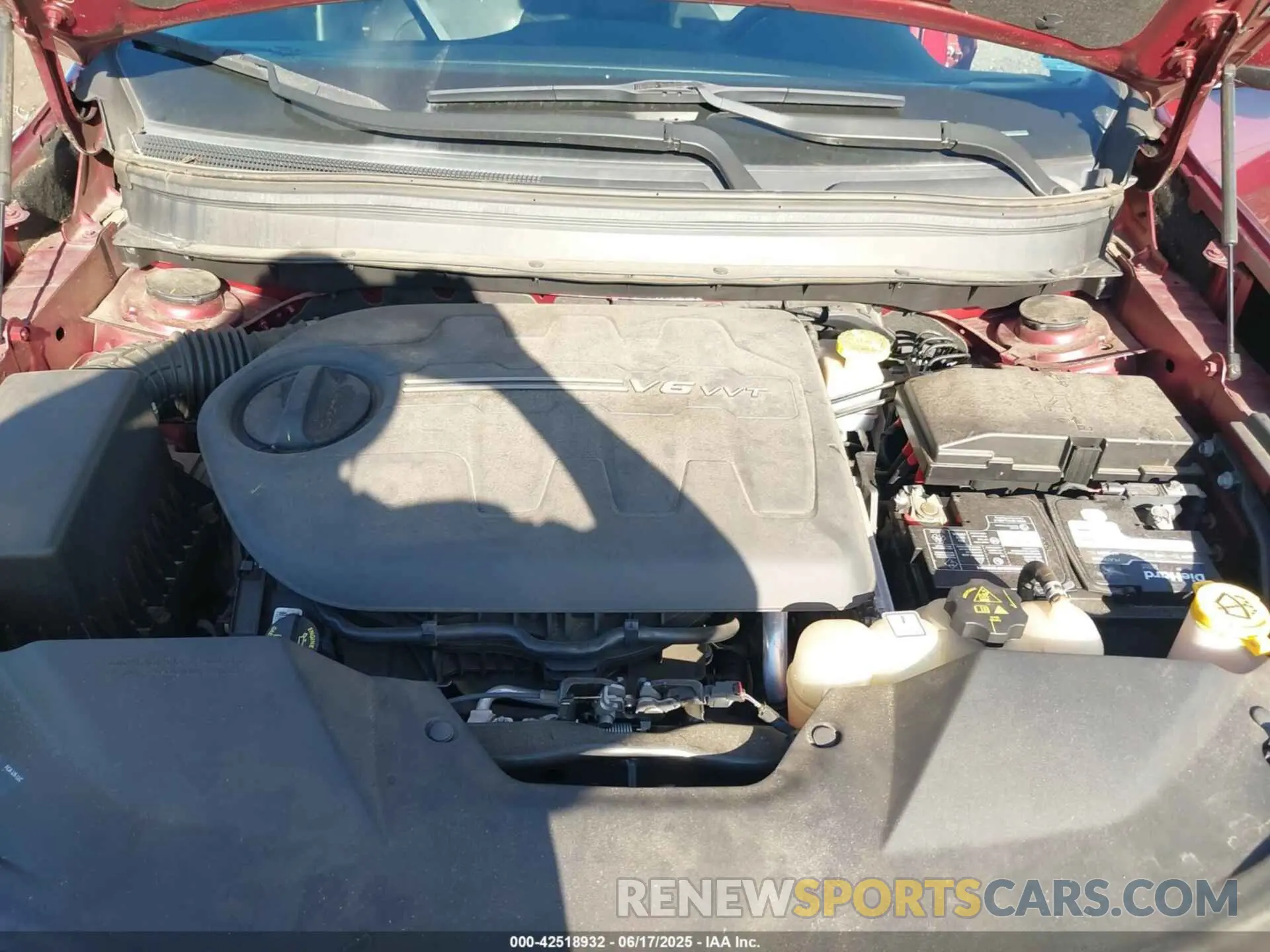 10 Photograph of a damaged car 1C4PJMDX5LD567098 JEEP CHEROKEE 2020